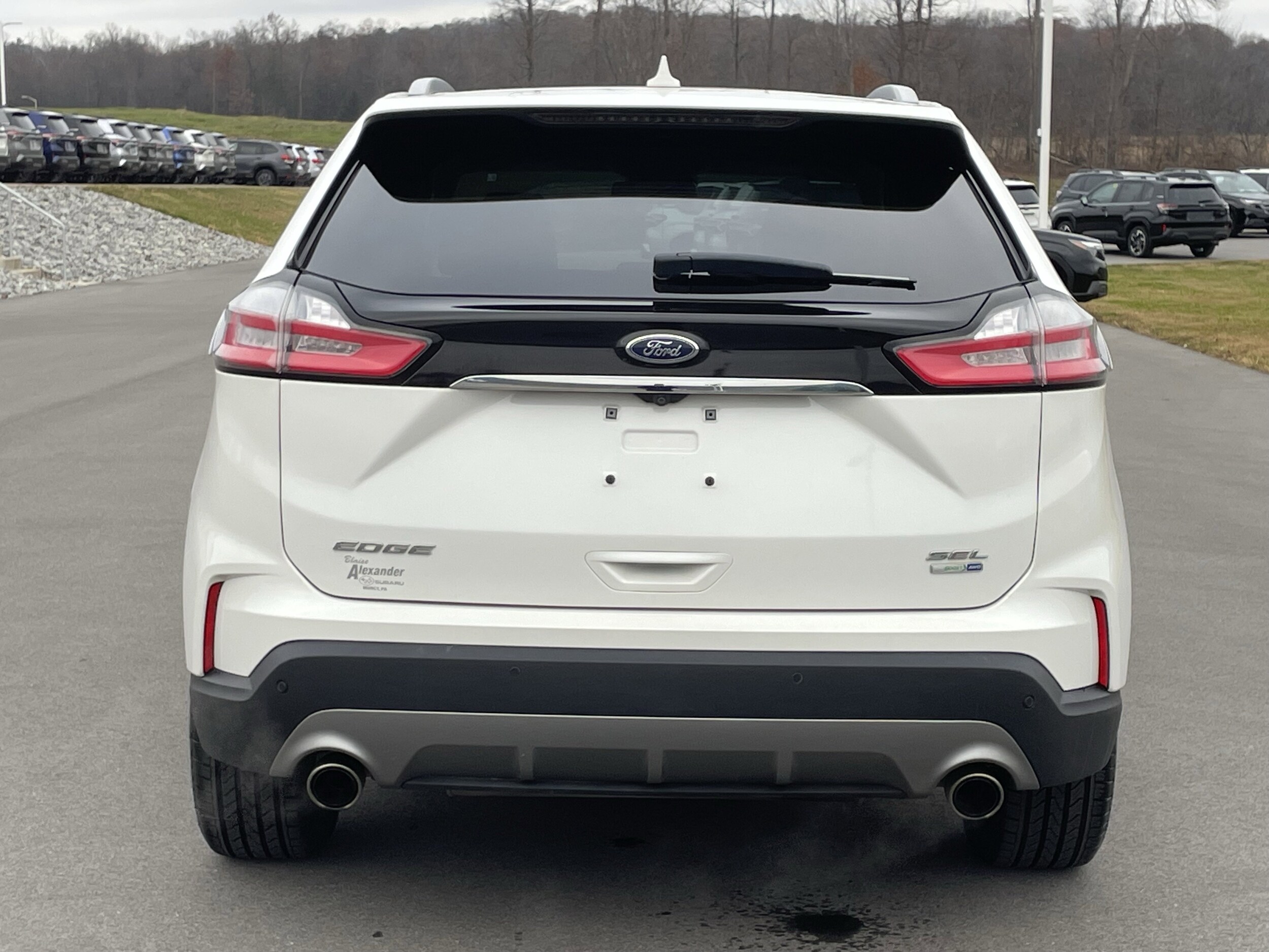 2020 Ford Edge SEL photo 4