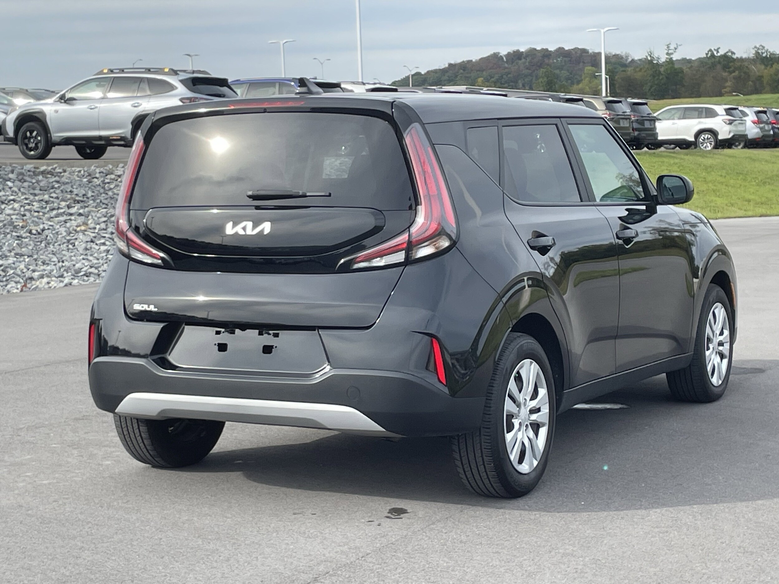 2023 Kia Soul LX photo 2