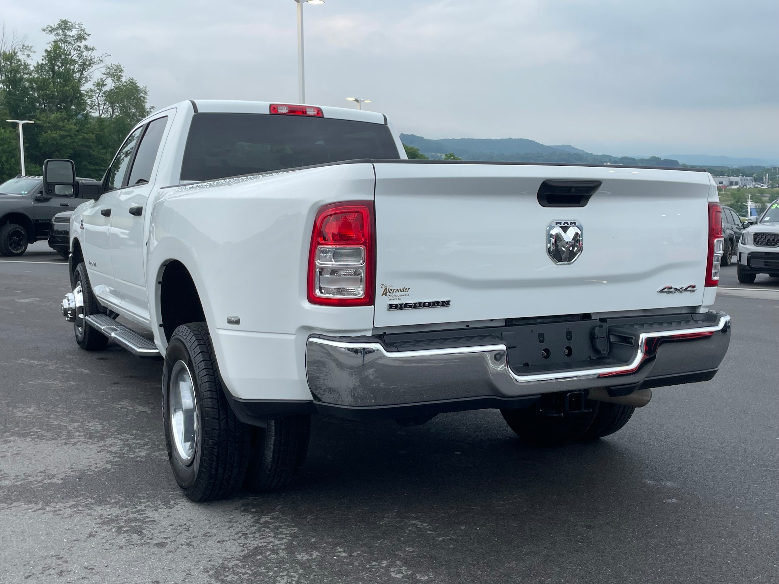 2024 RAM Ram 3500 Pickup Big Horn - Photo 6