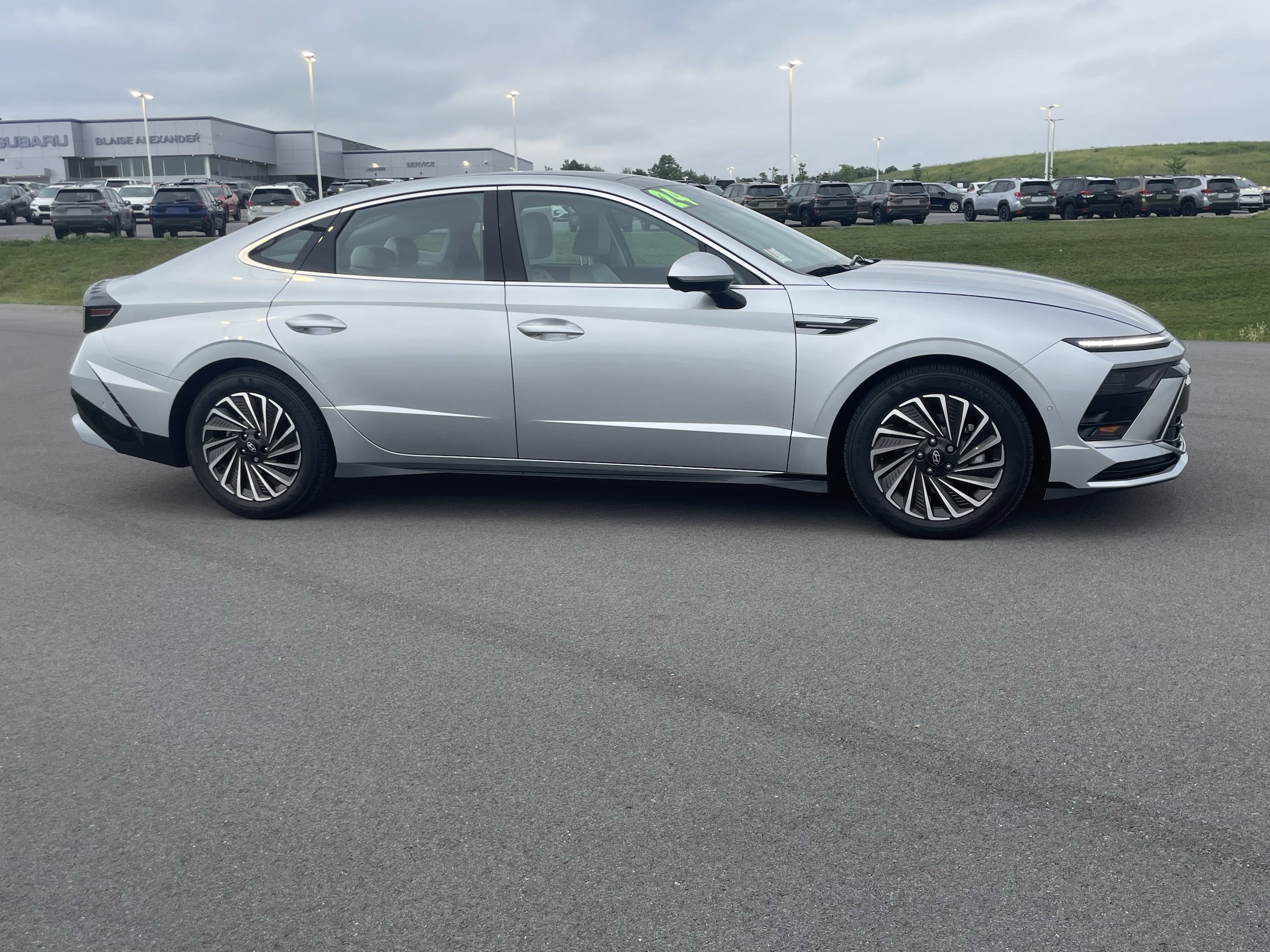Used 2024 Hyundai Sonata Hybrid Limited with VIN KMHL54JJ3RA100903 for sale in Muncy, PA
