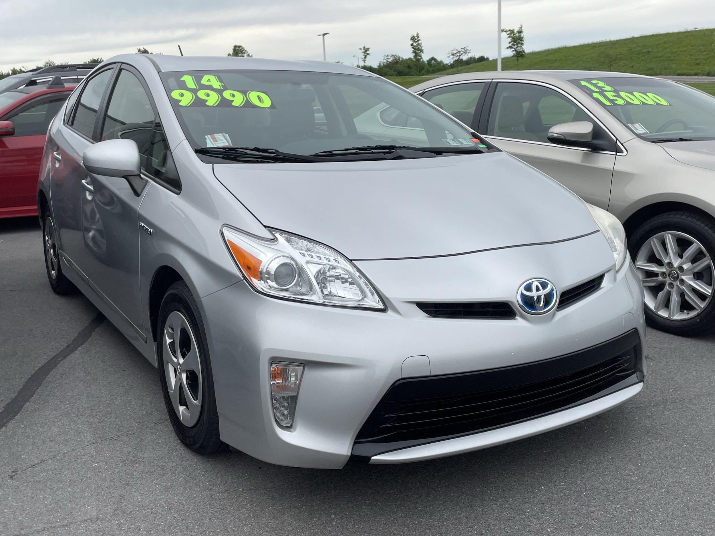 2014 Toyota Prius Two's photo