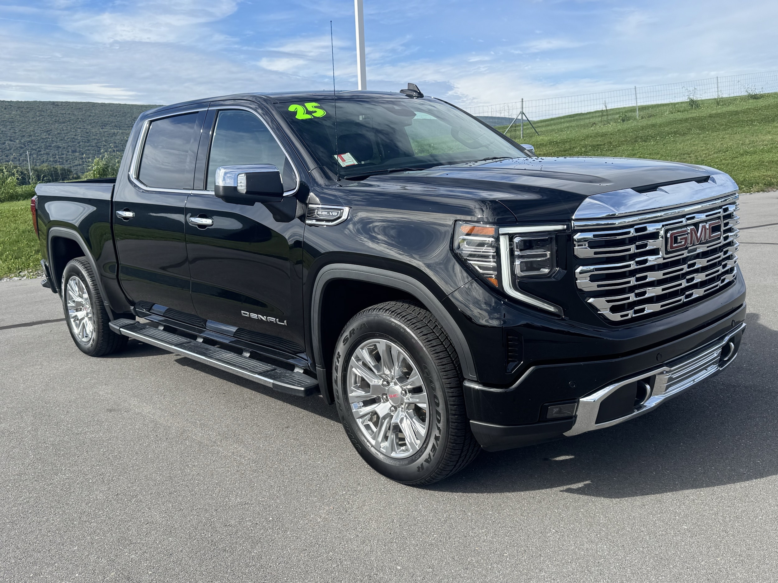 2025 GMC Sierra 1500 Denali