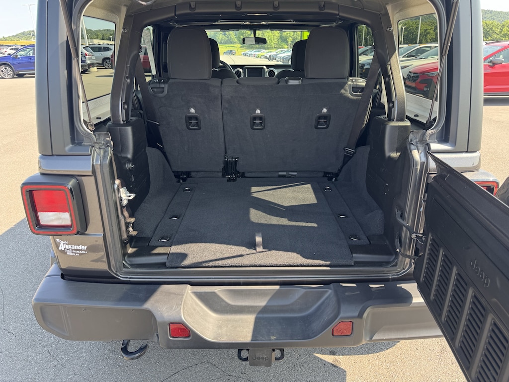Used 2021 Jeep Wrangler Unlimited Sahara SUV