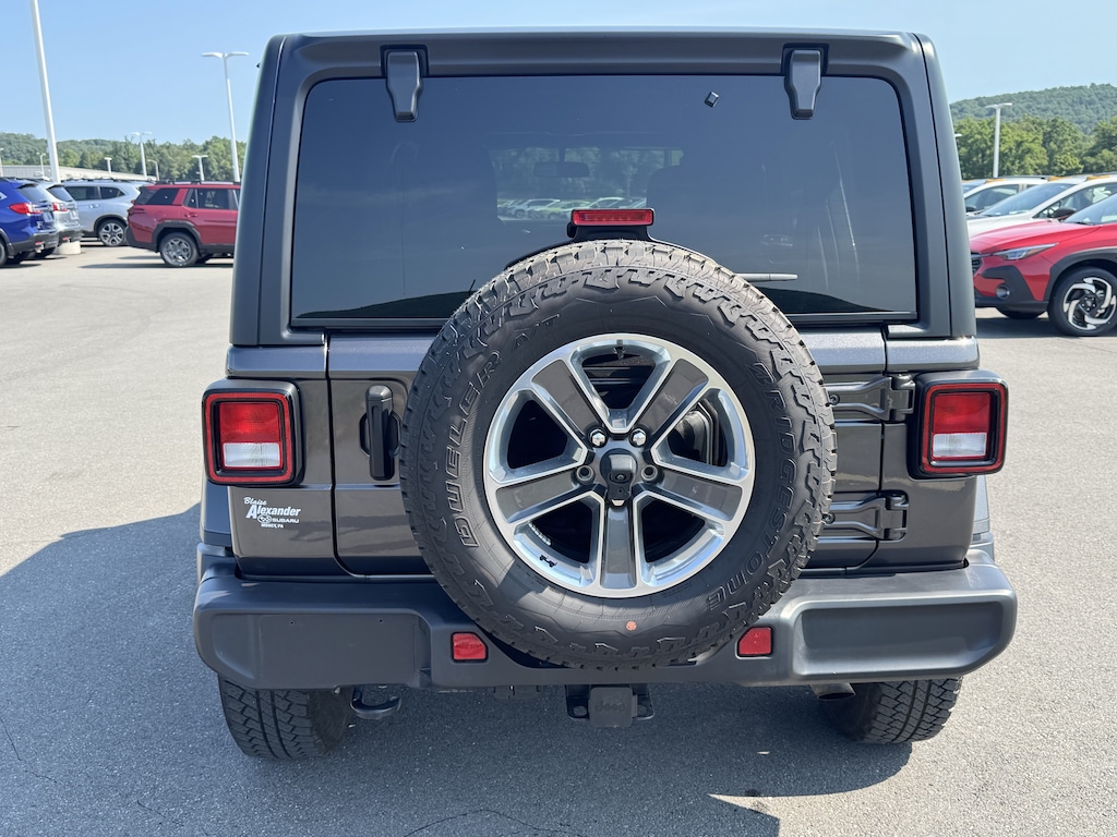 Used 2021 Jeep Wrangler Unlimited Sahara SUV