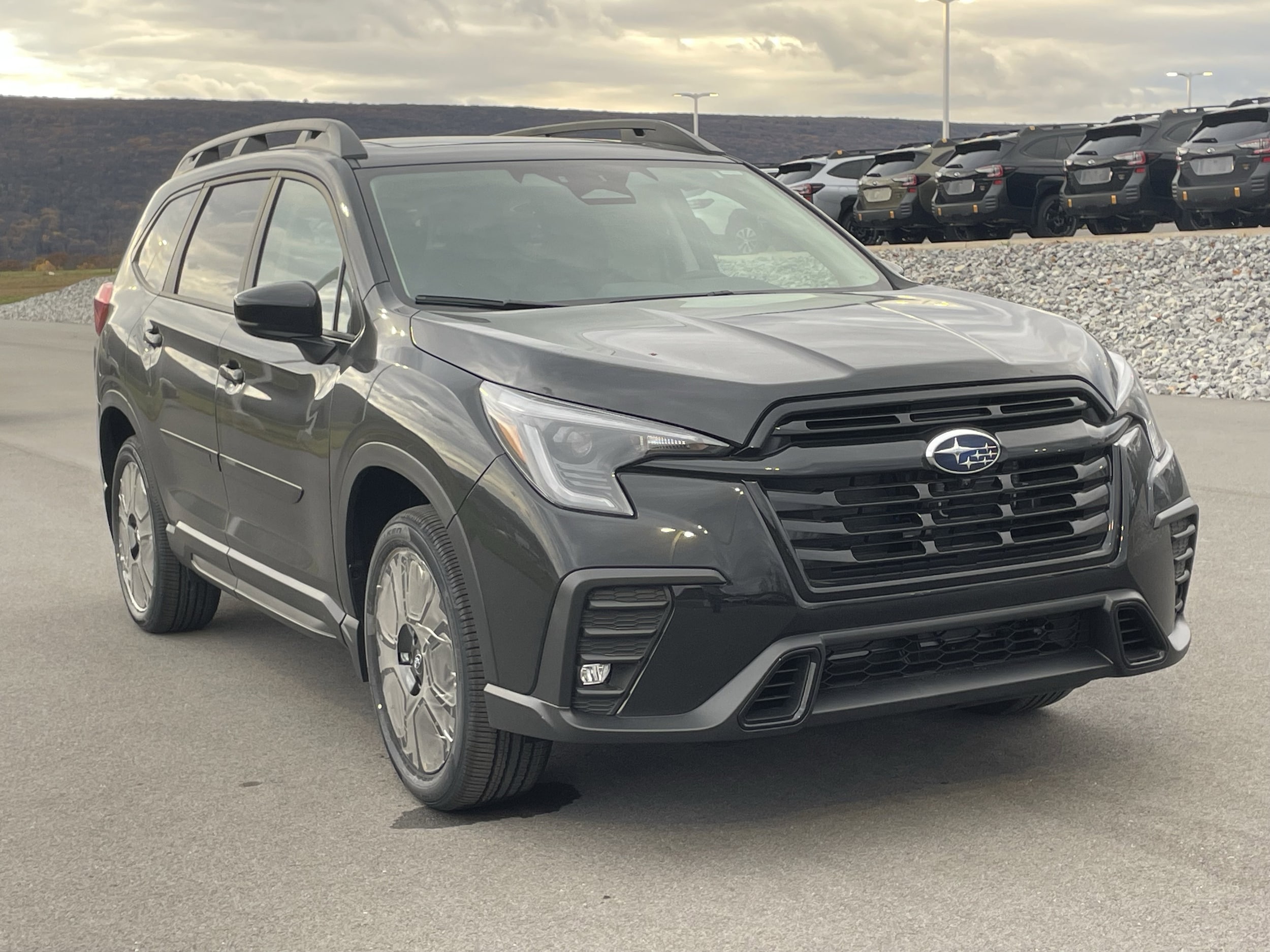 2025 Subaru Ascent Onyx Edition-Touring's photo
