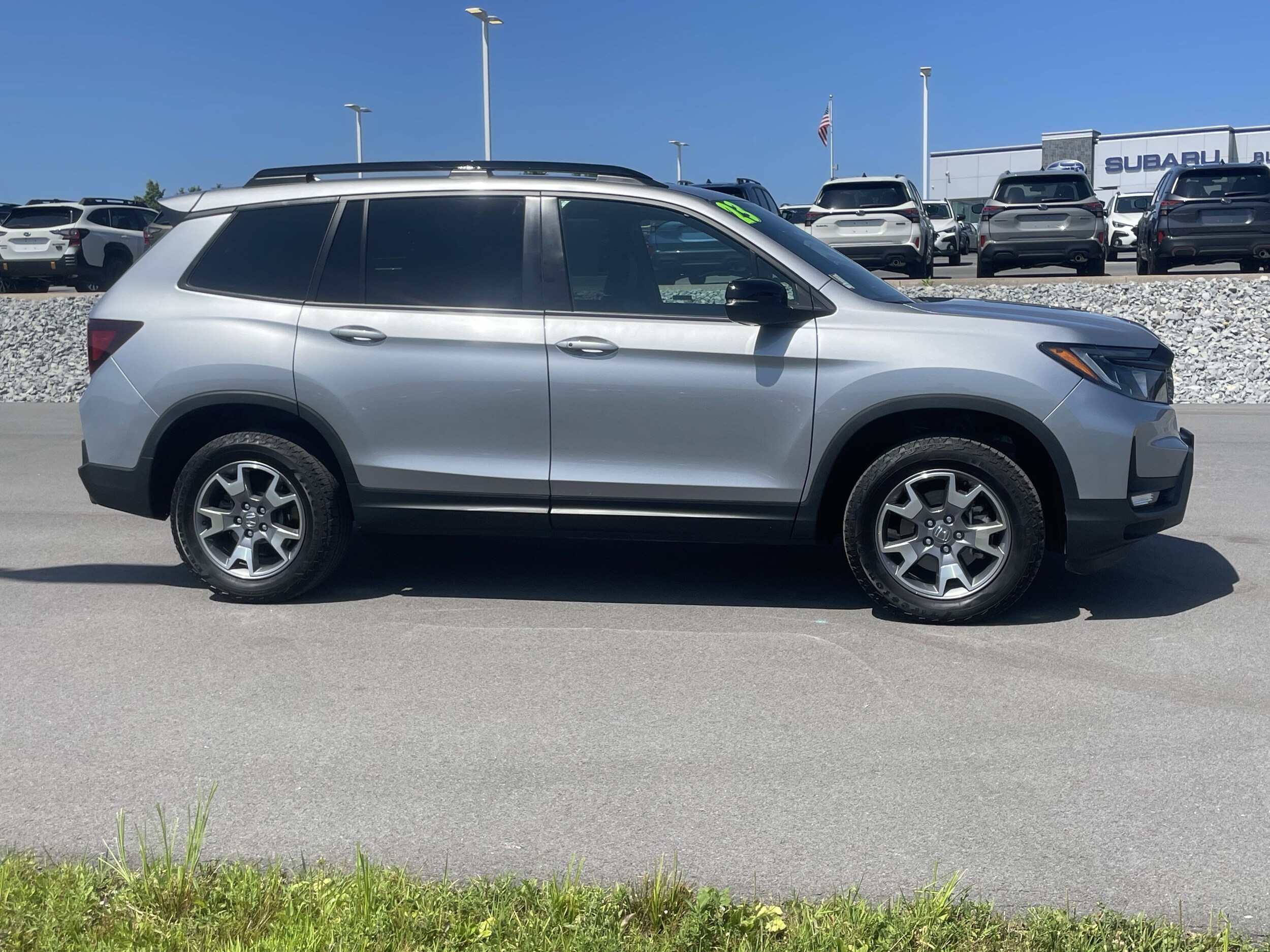 2023 Honda Passport TrailSport photo 2