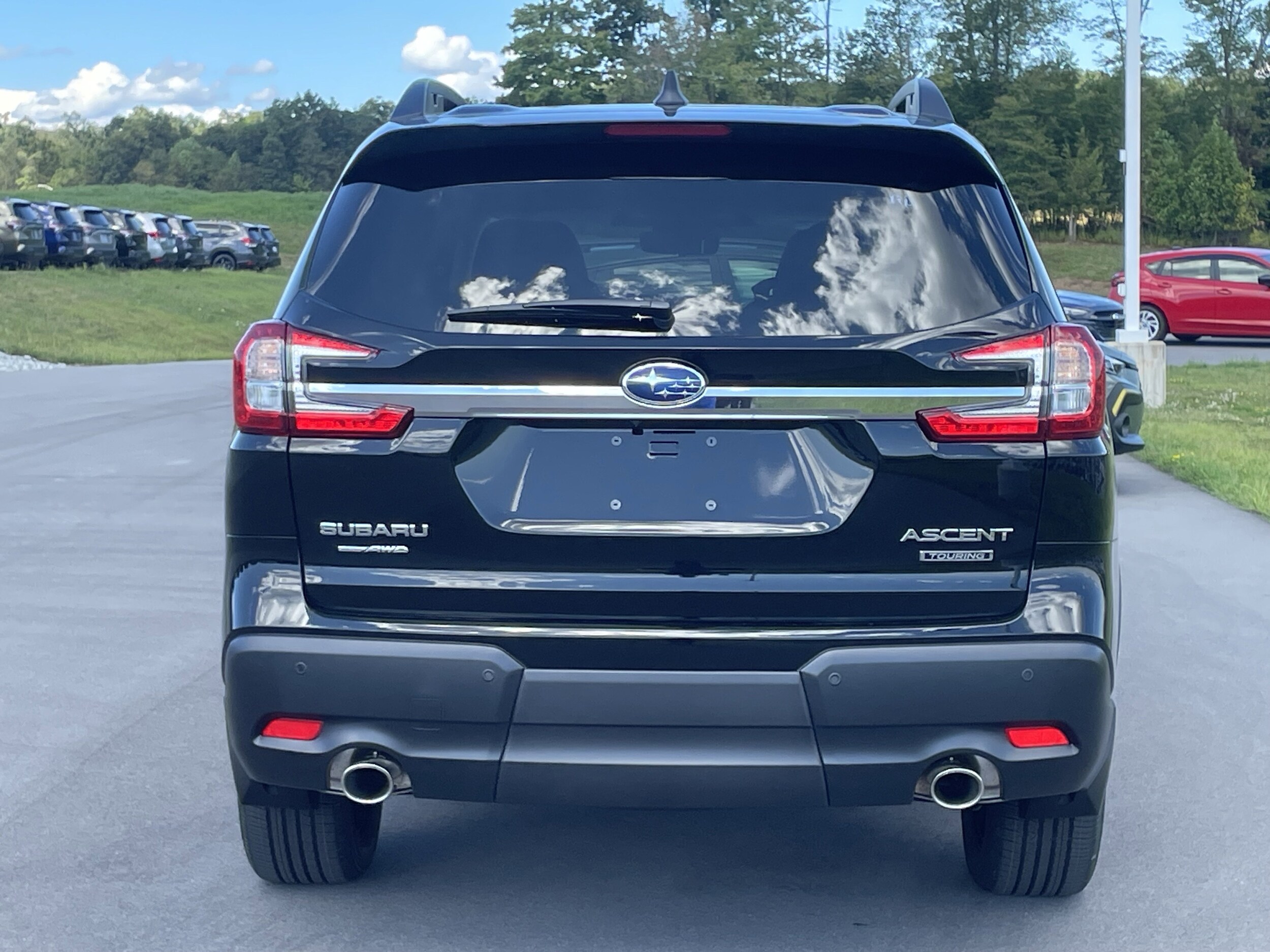 2025 Subaru Ascent Touring photo 3
