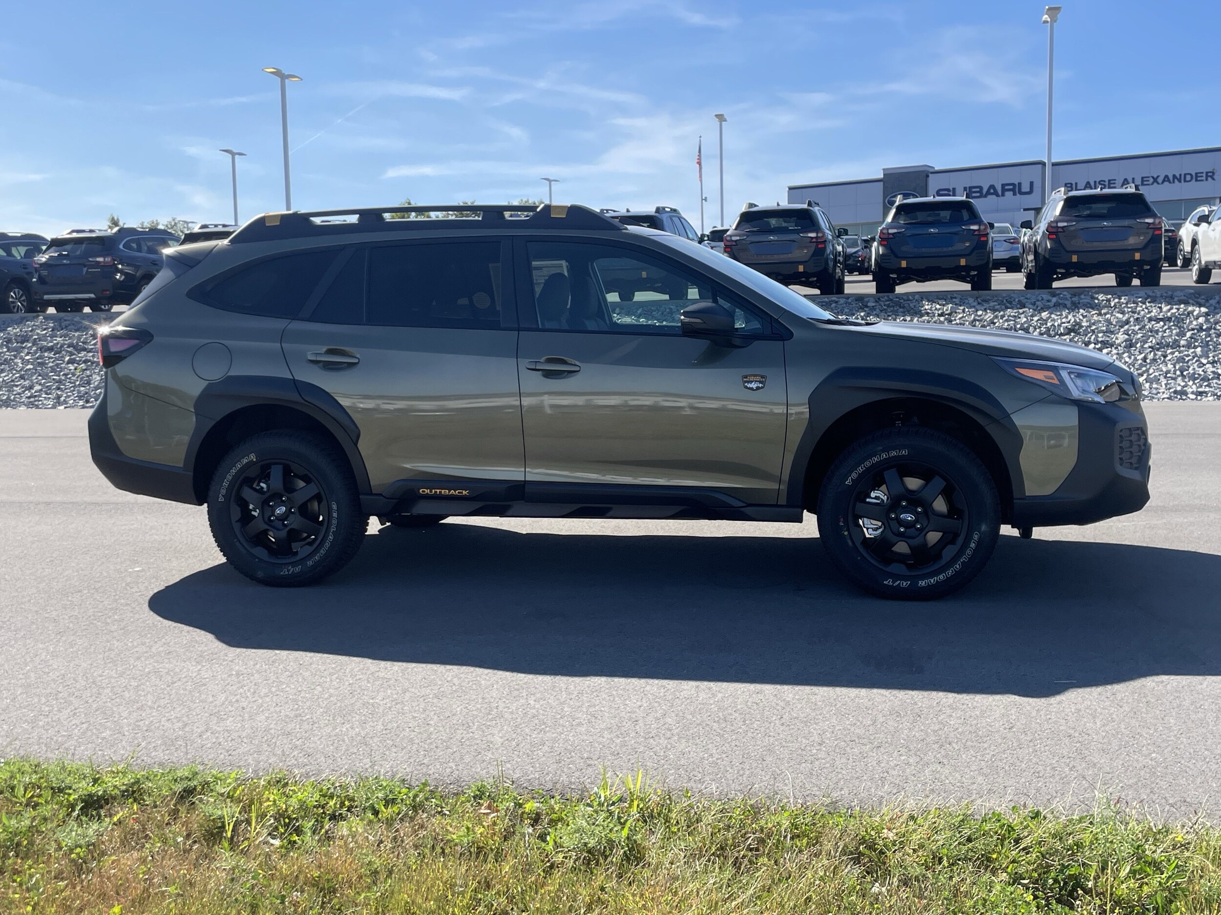 2025 Subaru Outback Wilderness photo 2