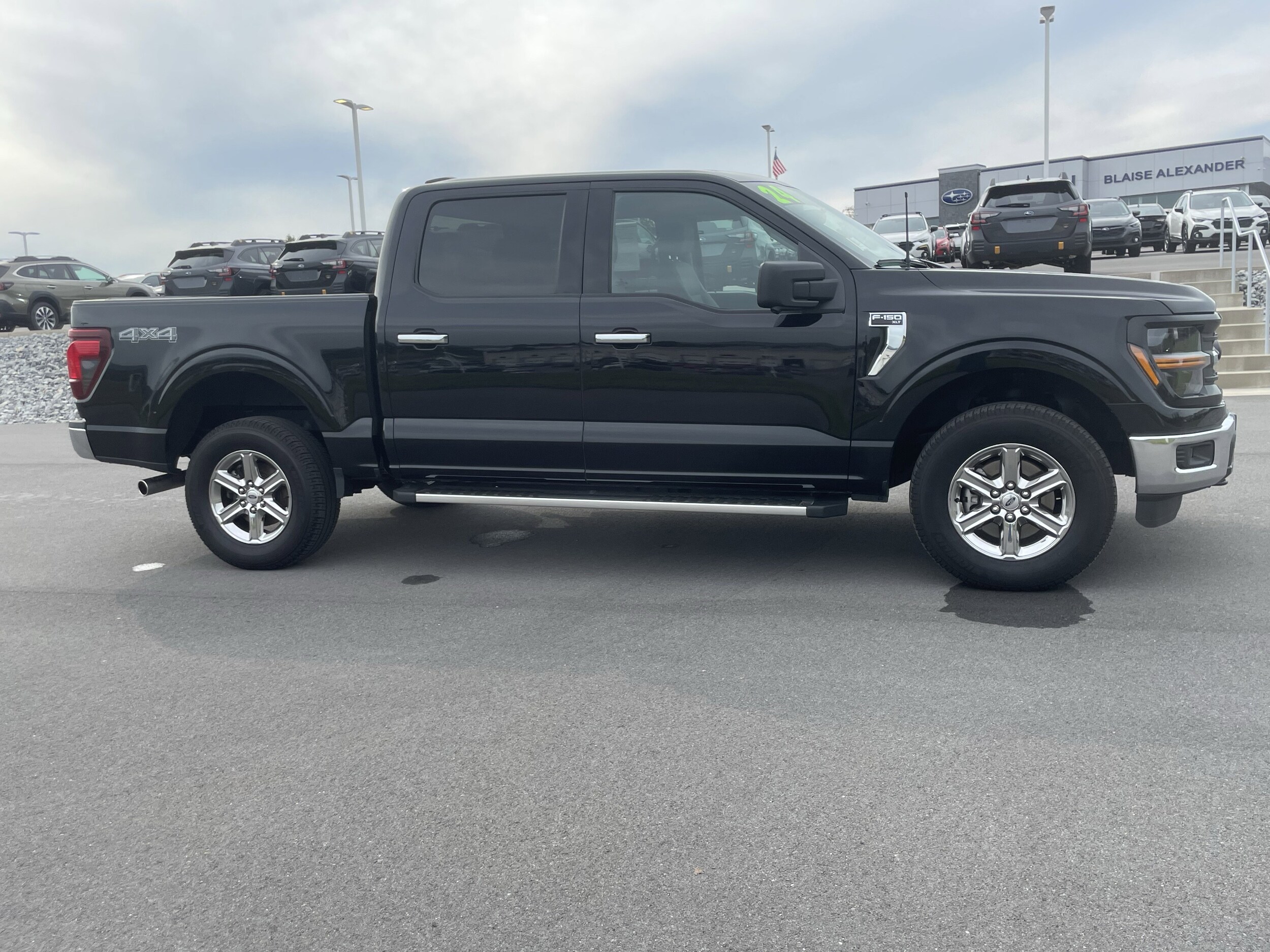 2024 Ford F-150 XLT photo 2