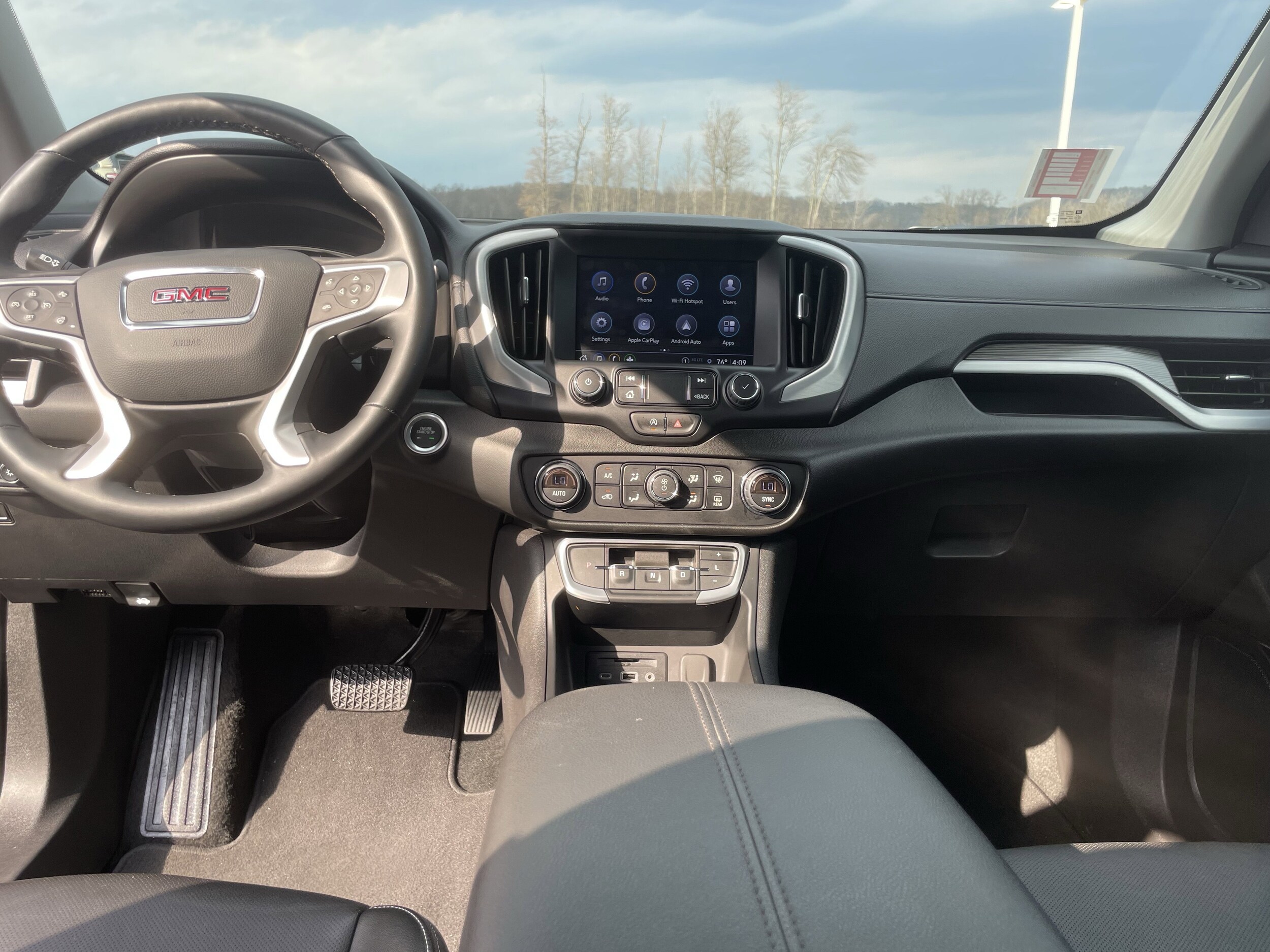 2024 GMC Terrain SLT - Photo 14