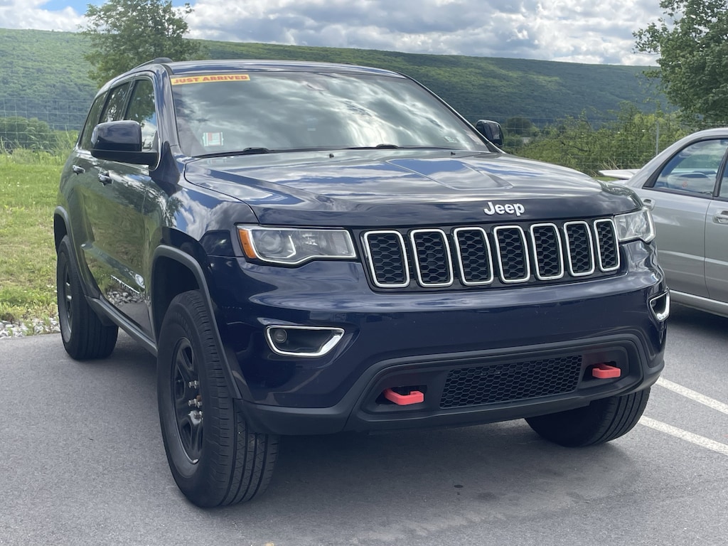 Used 2017 Jeep Grand Cherokee Laredo 4x4 SUV