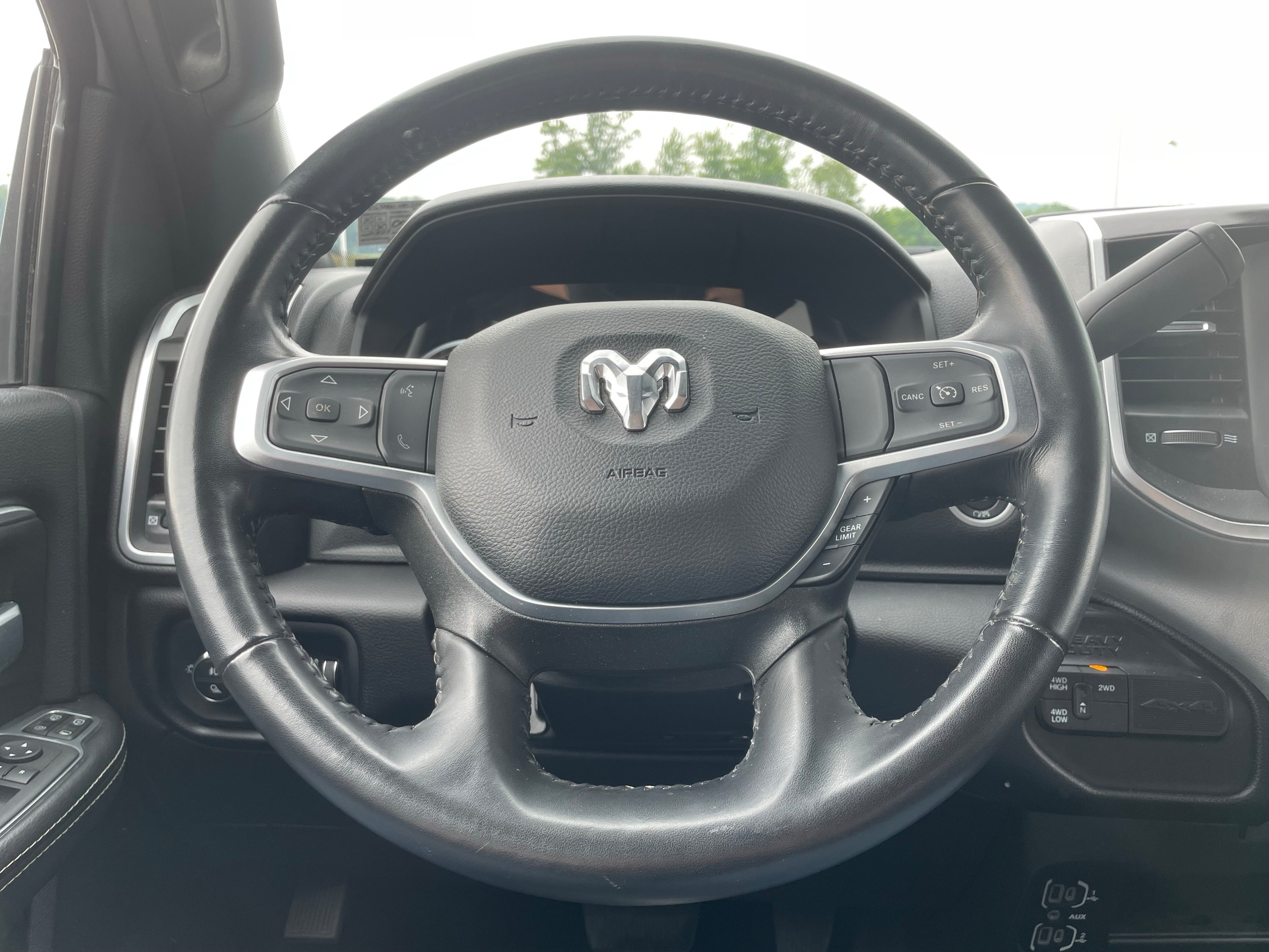 2024 RAM Ram 3500 Pickup Big Horn - Photo 16
