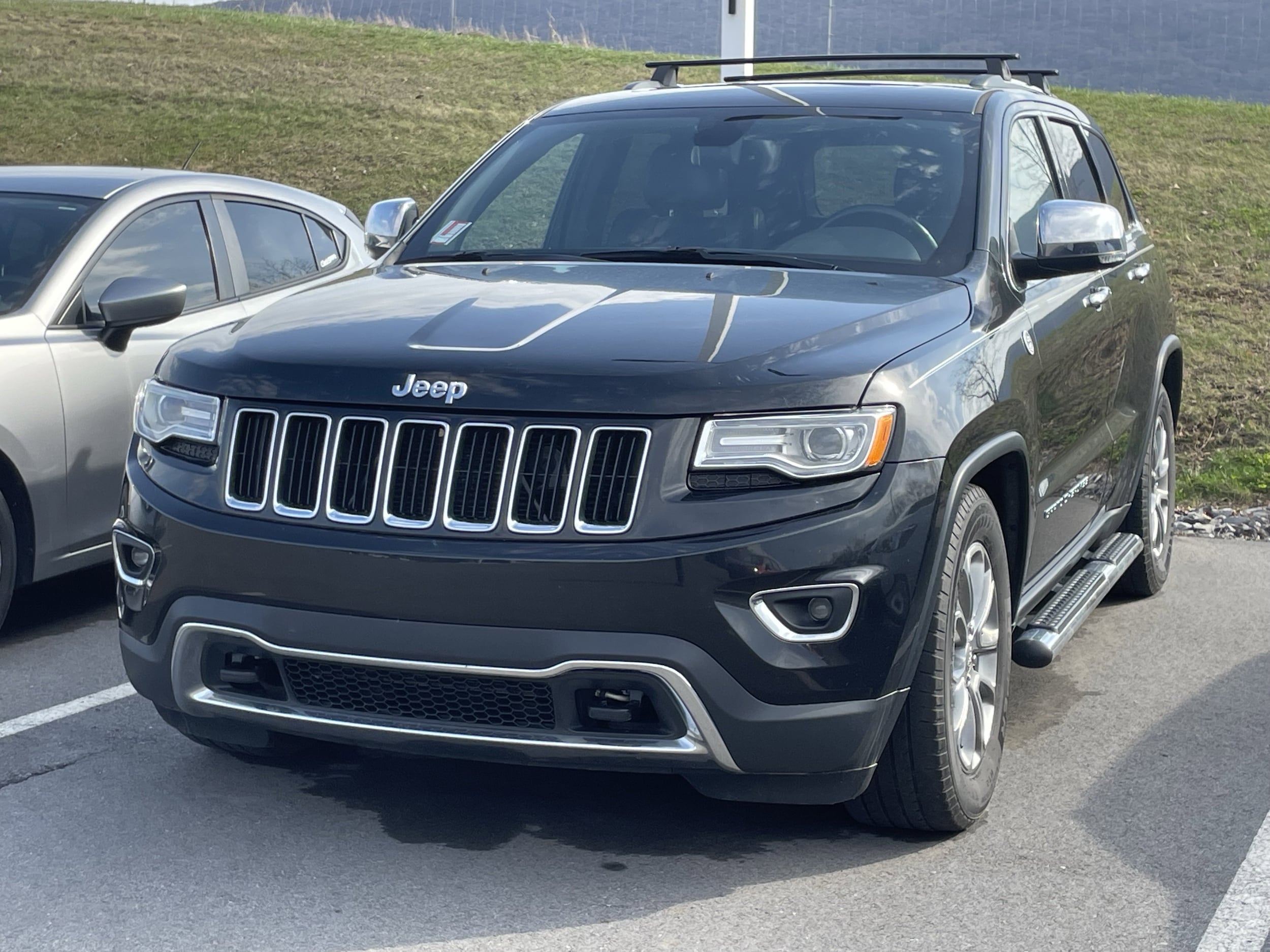 Used 2015 Jeep Grand Cherokee Limited with VIN 1C4RJFBG5FC731810 for sale in Muncy, PA