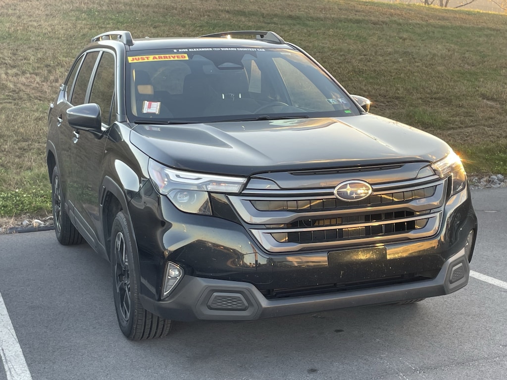 Used 2025 Subaru Forester Premium SUV