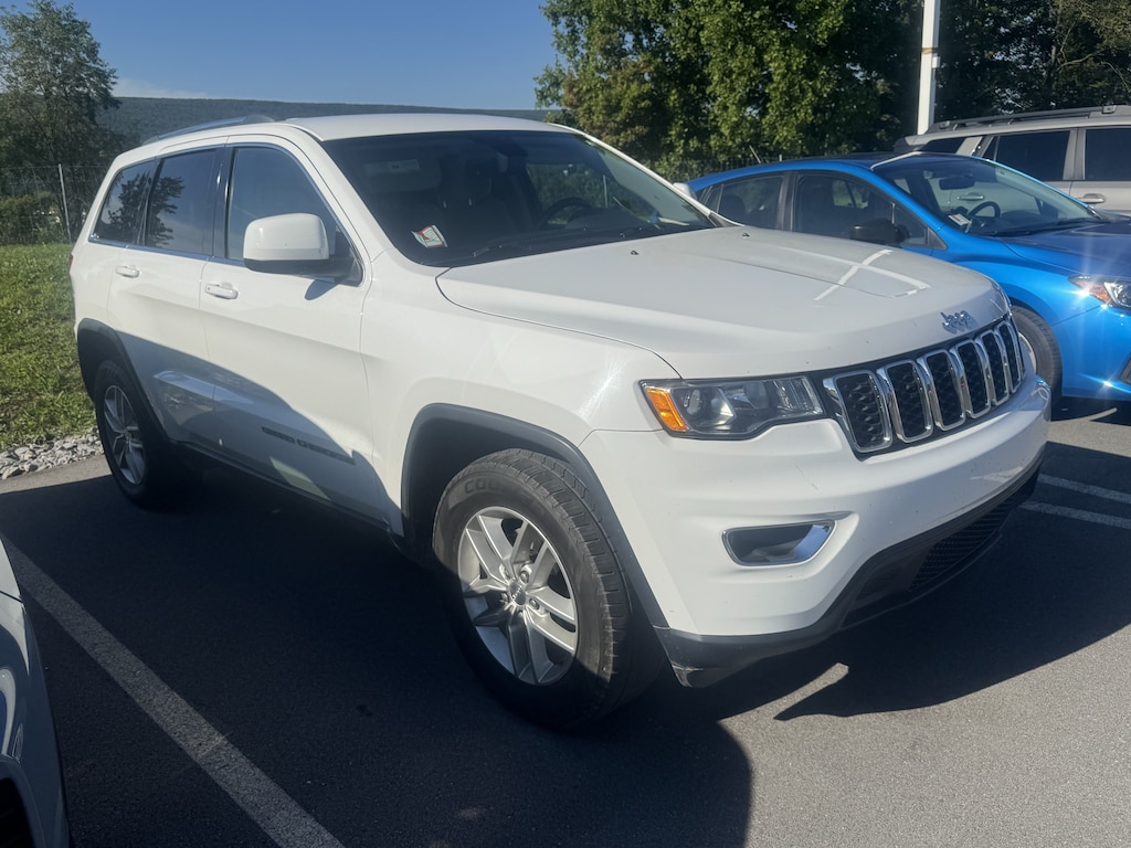 Used 2017 Jeep Grand Cherokee Laredo 4x4 SUV