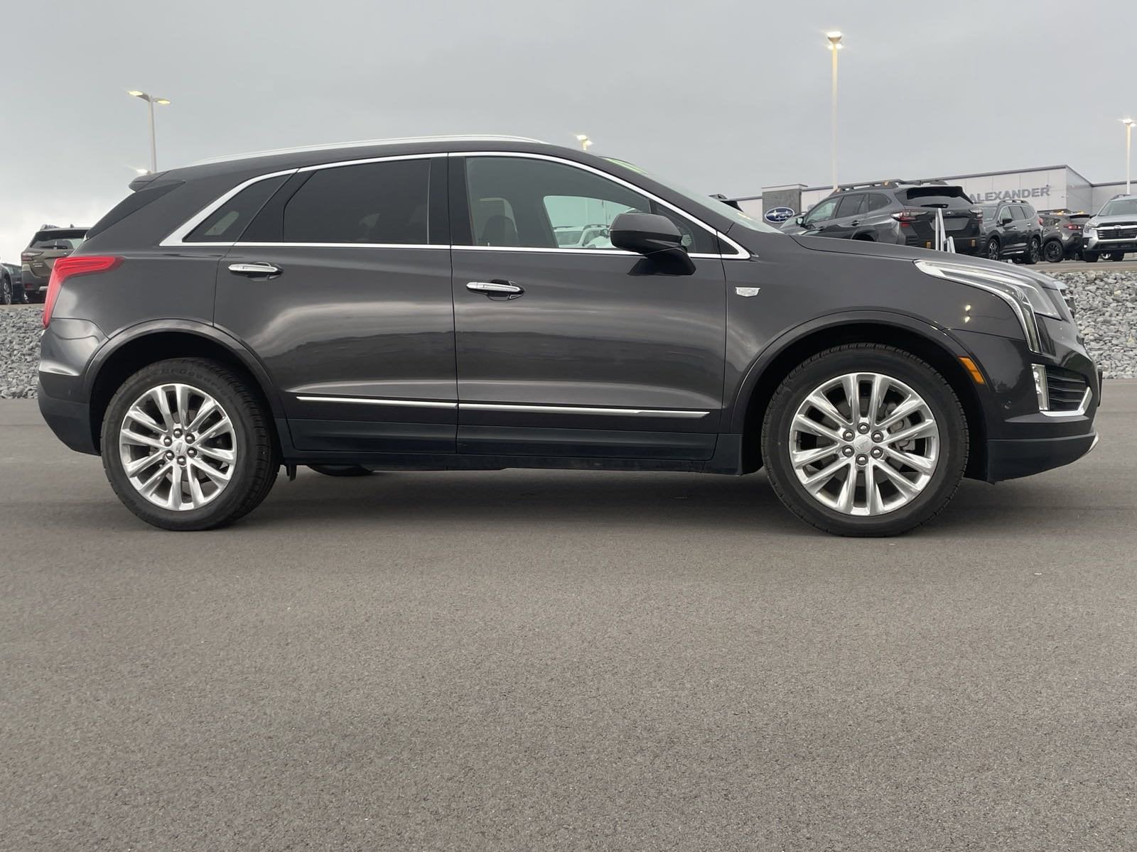 Used 2017 Cadillac XT5 Platinum with VIN 1GYKNFRS5HZ225212 for sale in Muncy, PA