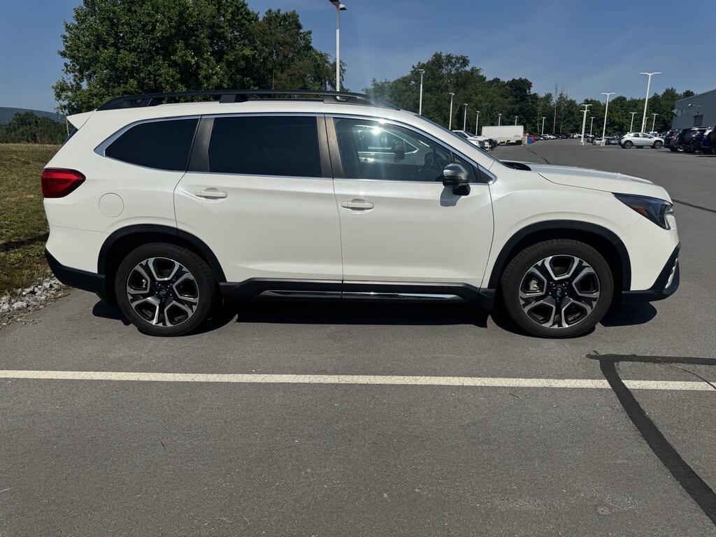 Used 2023 Subaru Ascent Limited 7-Passenger SUV