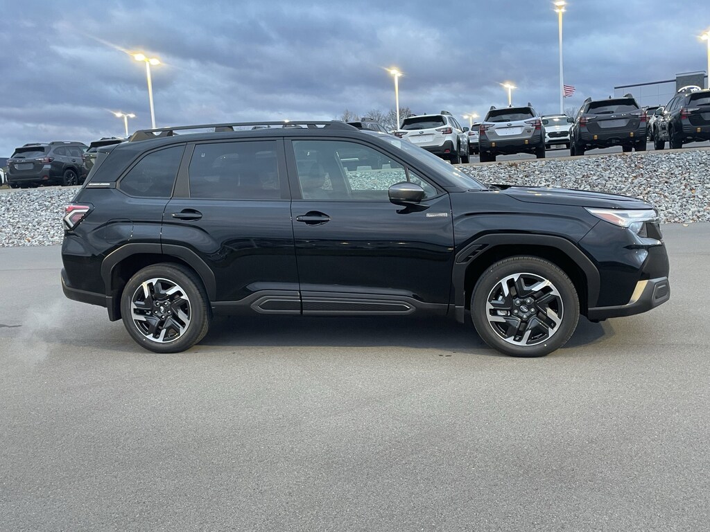 New 2025 Subaru Forester Hybrid Limited SUV