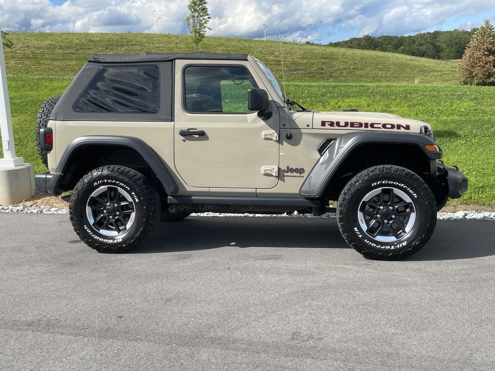 Used 2022 Jeep Wrangler Rubicon with VIN 1C4HJXCG7NW253659 for sale in Muncy, PA