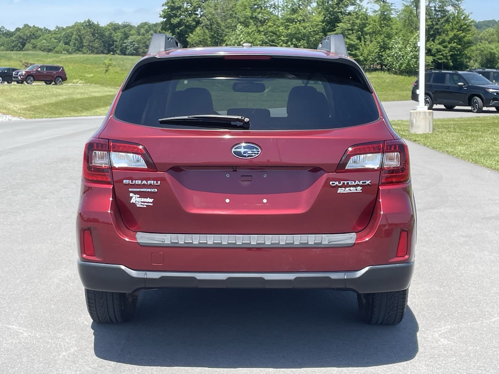 Used 2015 Subaru Outback 2.5i Premium w/ Moonroof/Power Rear Gate SUV