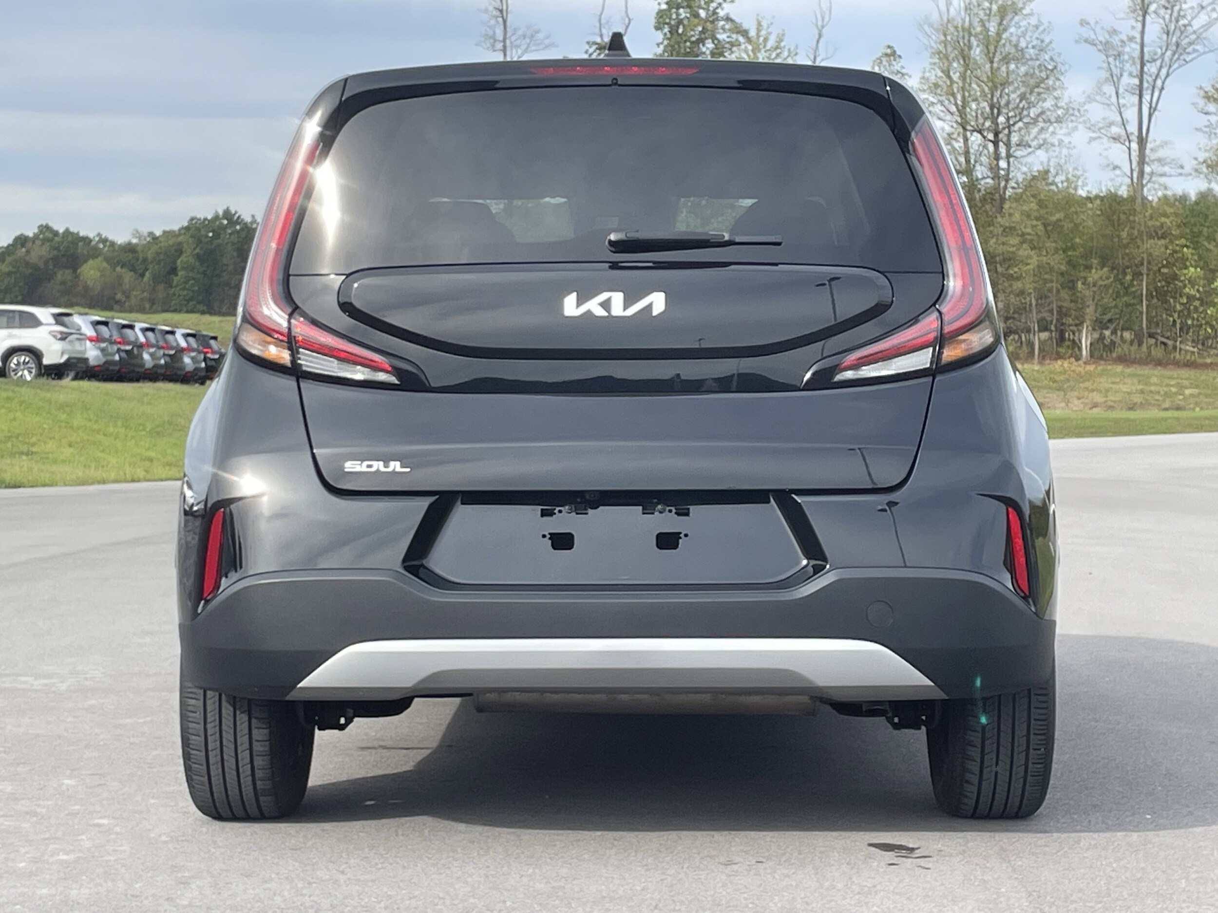 2023 Kia Soul LX photo 3