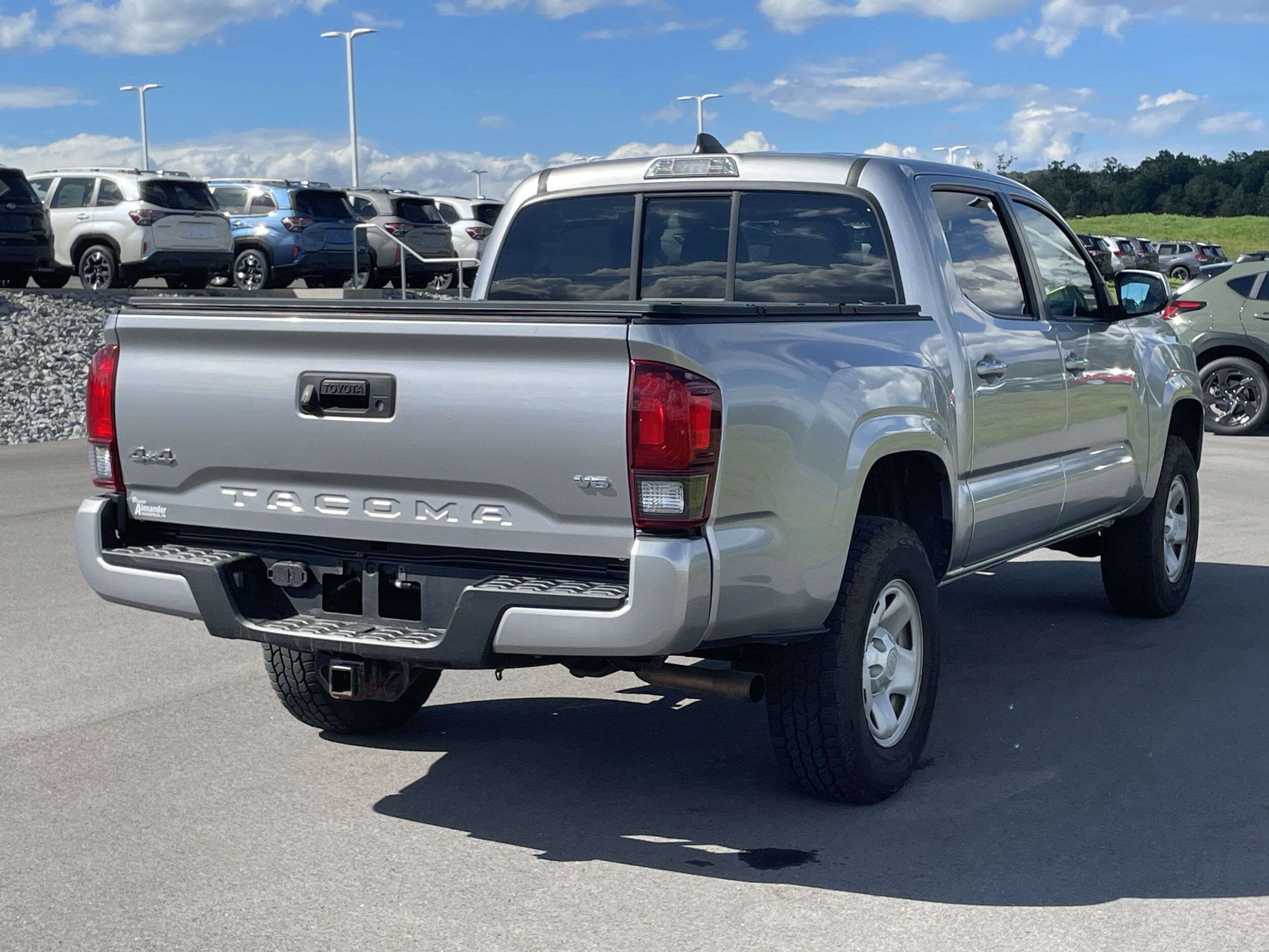 2021 Toyota Tacoma 4x4 SR Double Cab V6 photo 3
