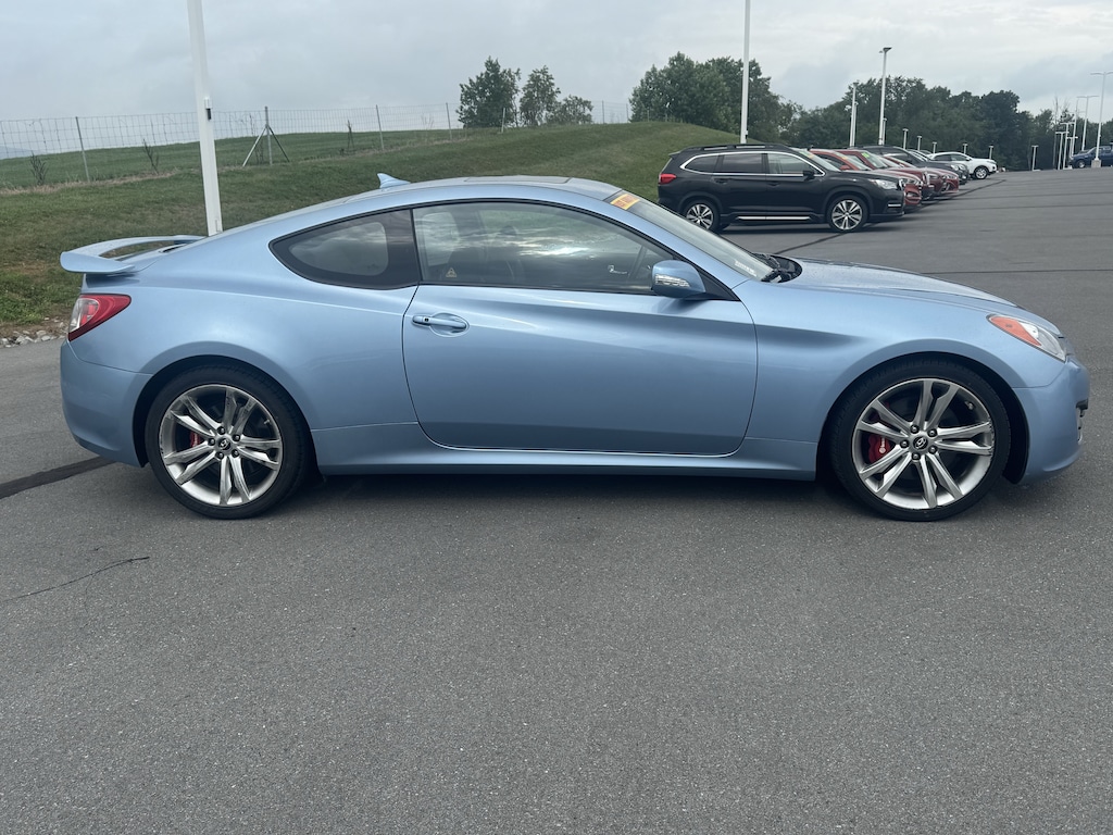 Used 2010 Hyundai Genesis Coupe 3.8 Coupe