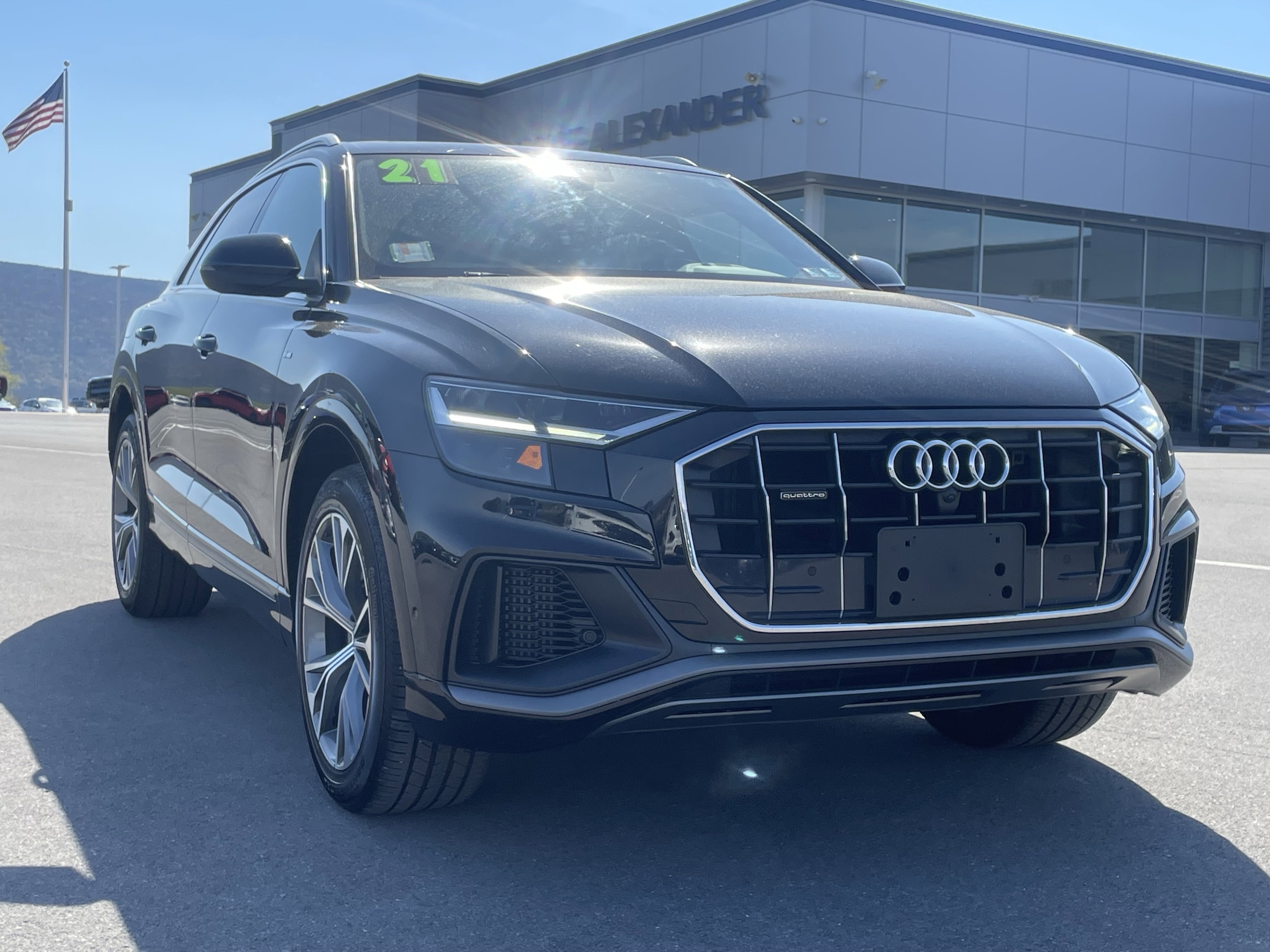 2021 Audi Q8 55 Premium Plus Tiptonic quattro's photo