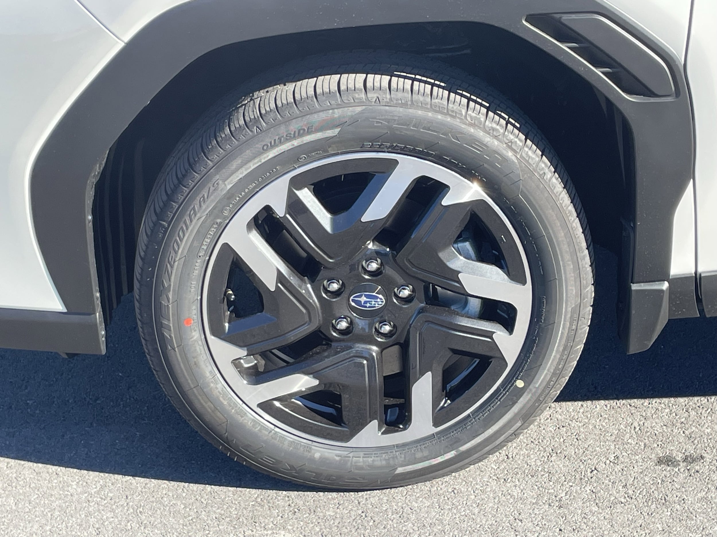 2025 Subaru Forester Limited - Photo 10