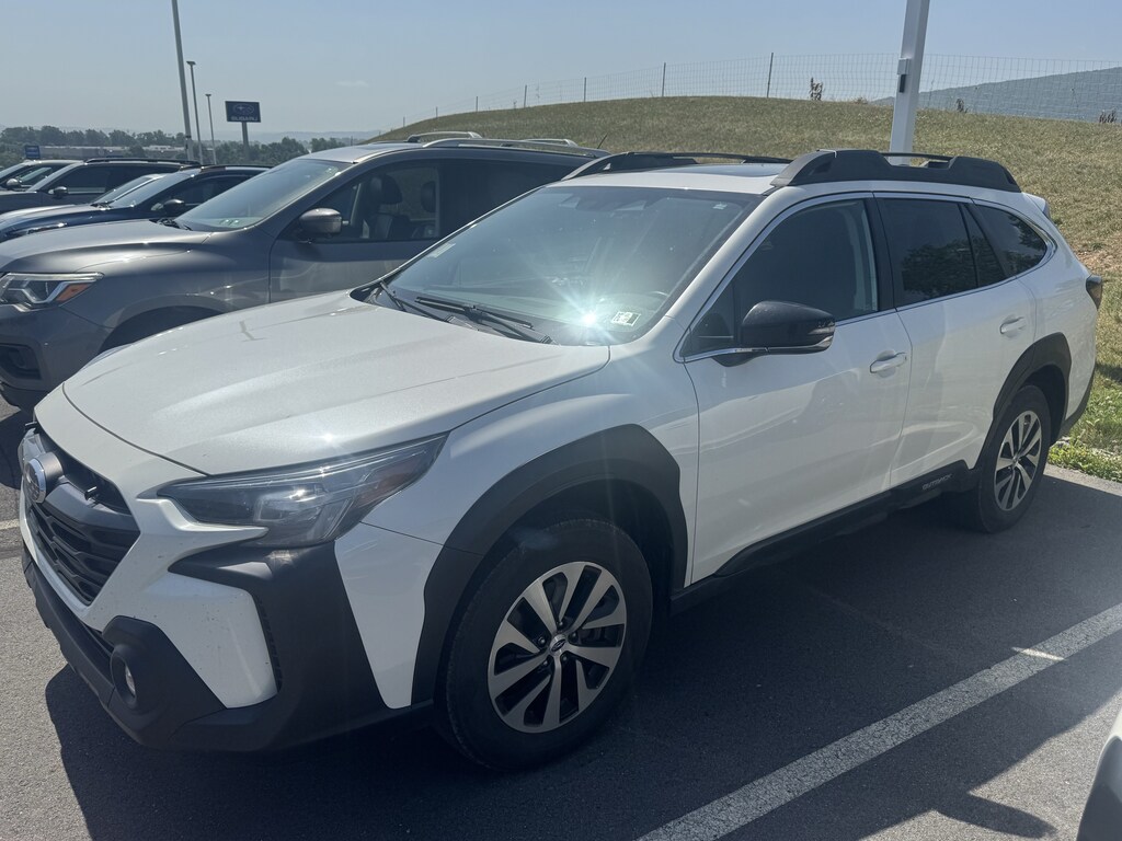 Used 2025 Subaru Outback Premium SUV