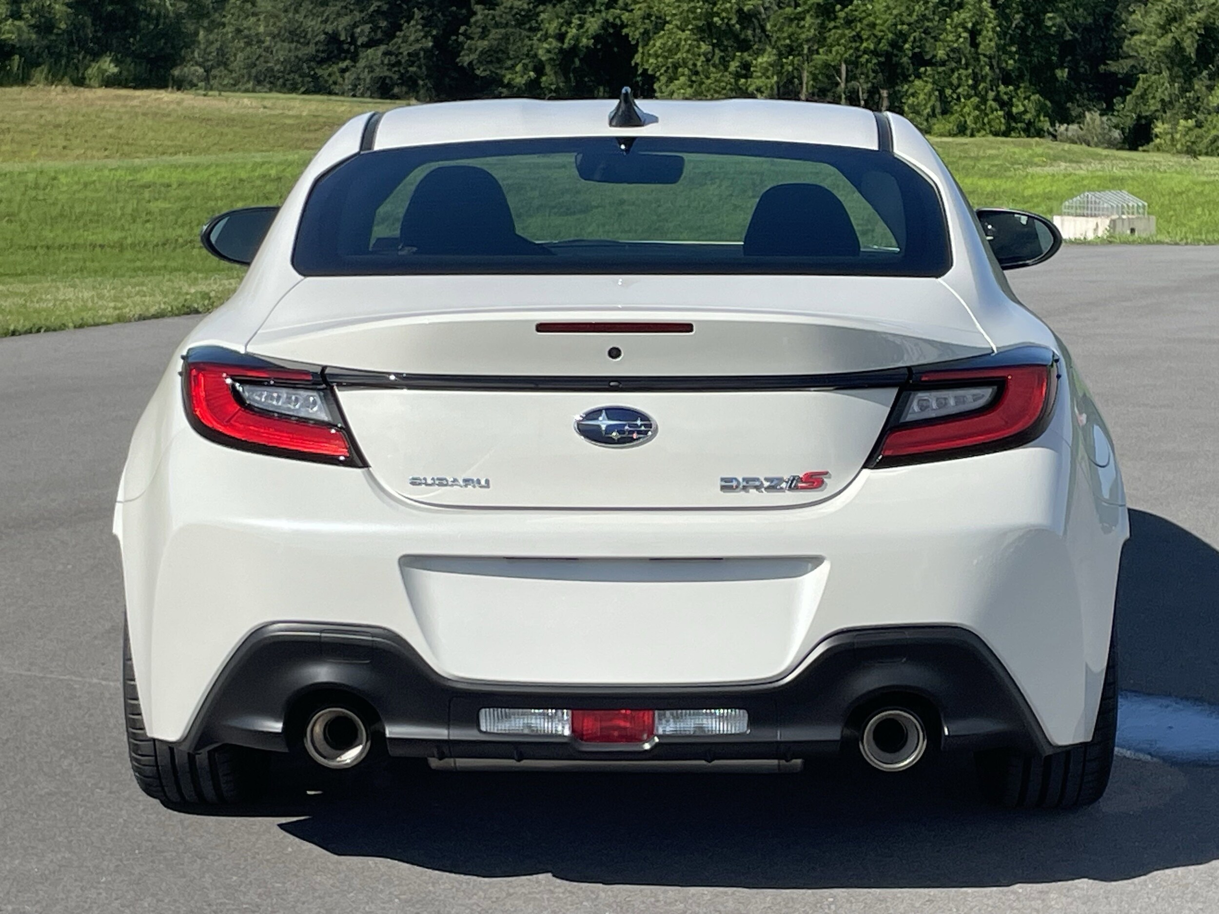 2025 Subaru BRZ tS photo 4