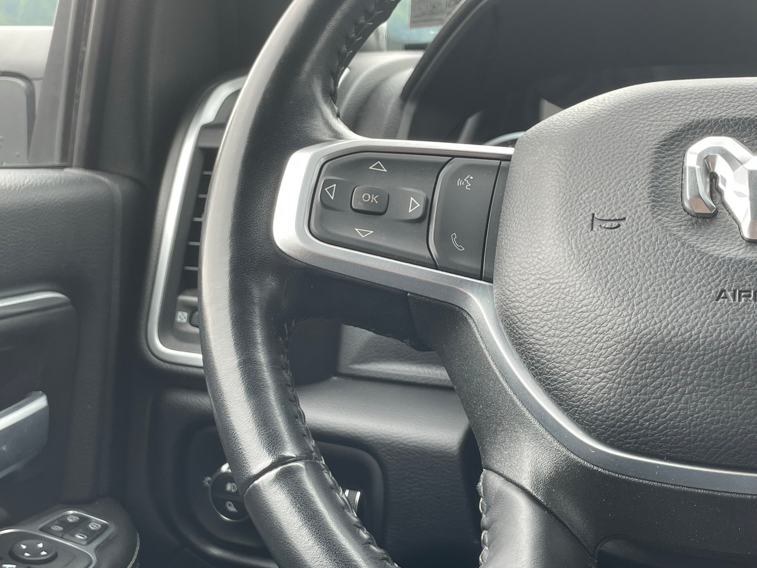 2024 RAM Ram 3500 Pickup Big Horn - Photo 17