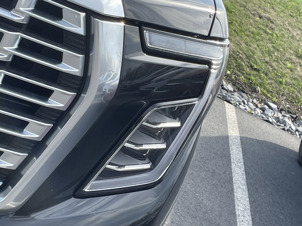 Used 2025 GMC Yukon Denali SUV