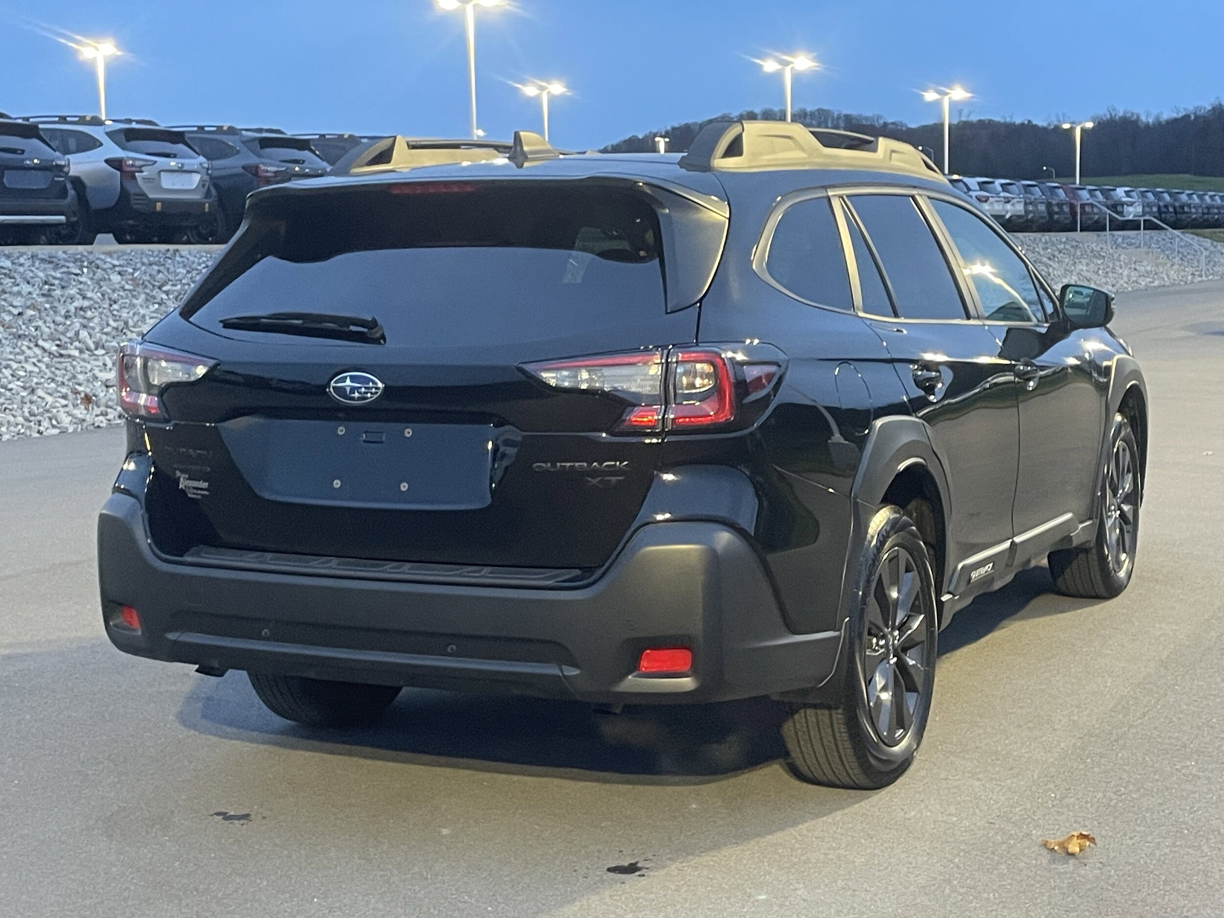2025 Subaru Outback Onyx Edition XT photo 2