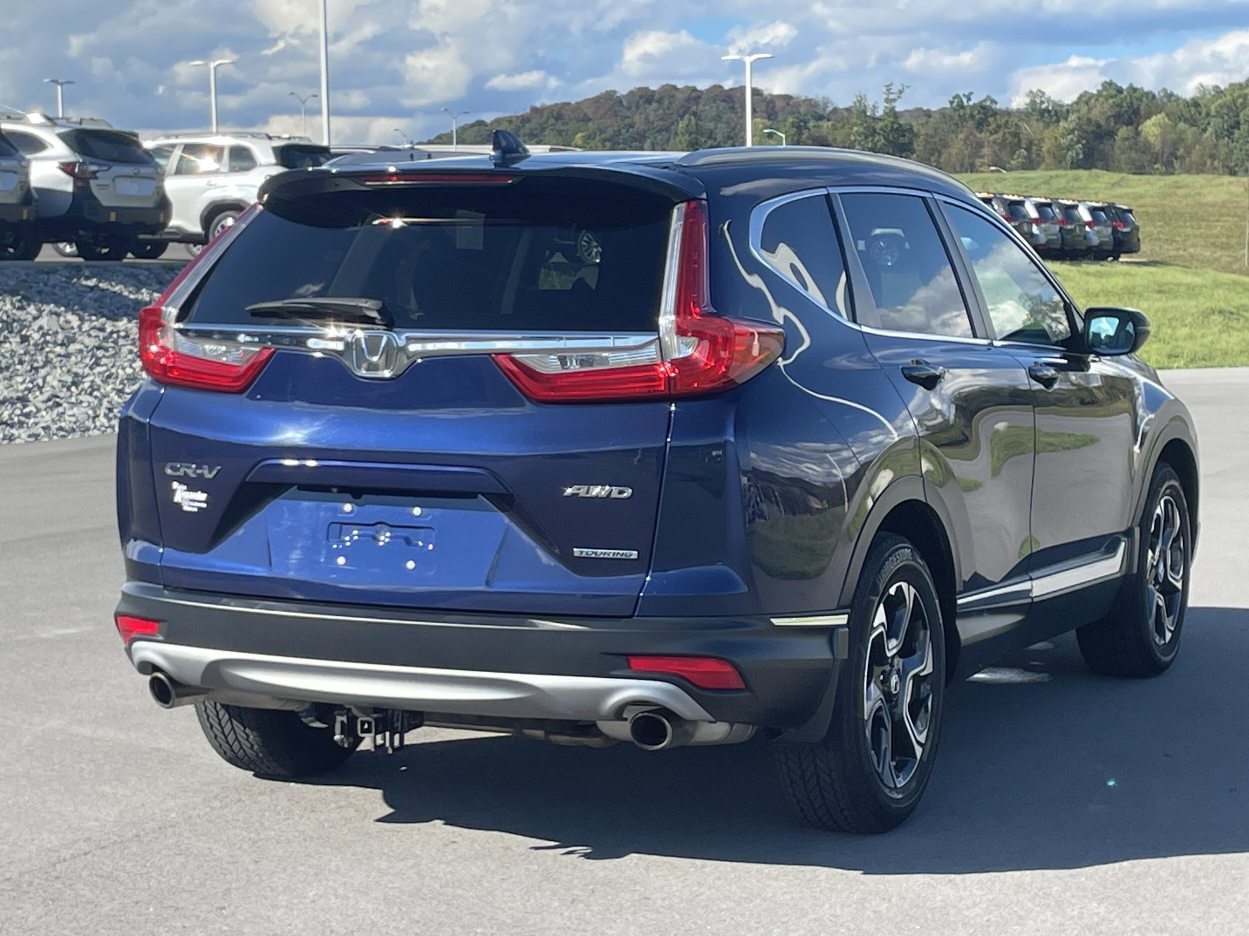 2018 Honda CR-V Touring photo 3