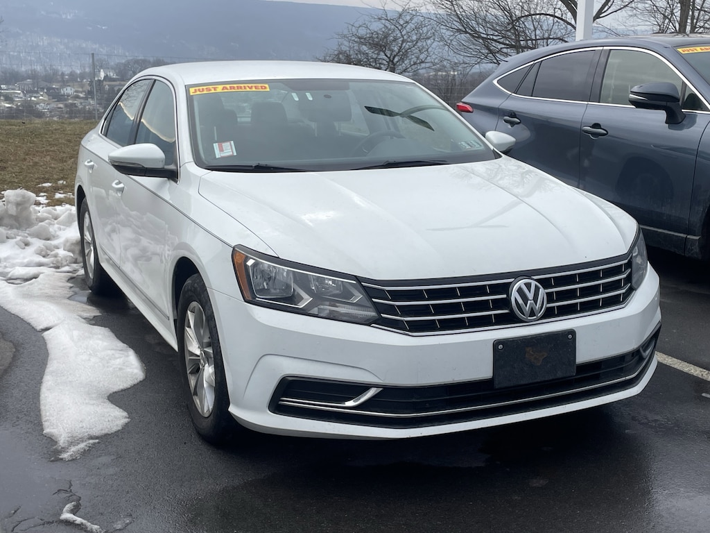 Used 2016 Volkswagen Passat 1.8T S w/PZEV Sedan