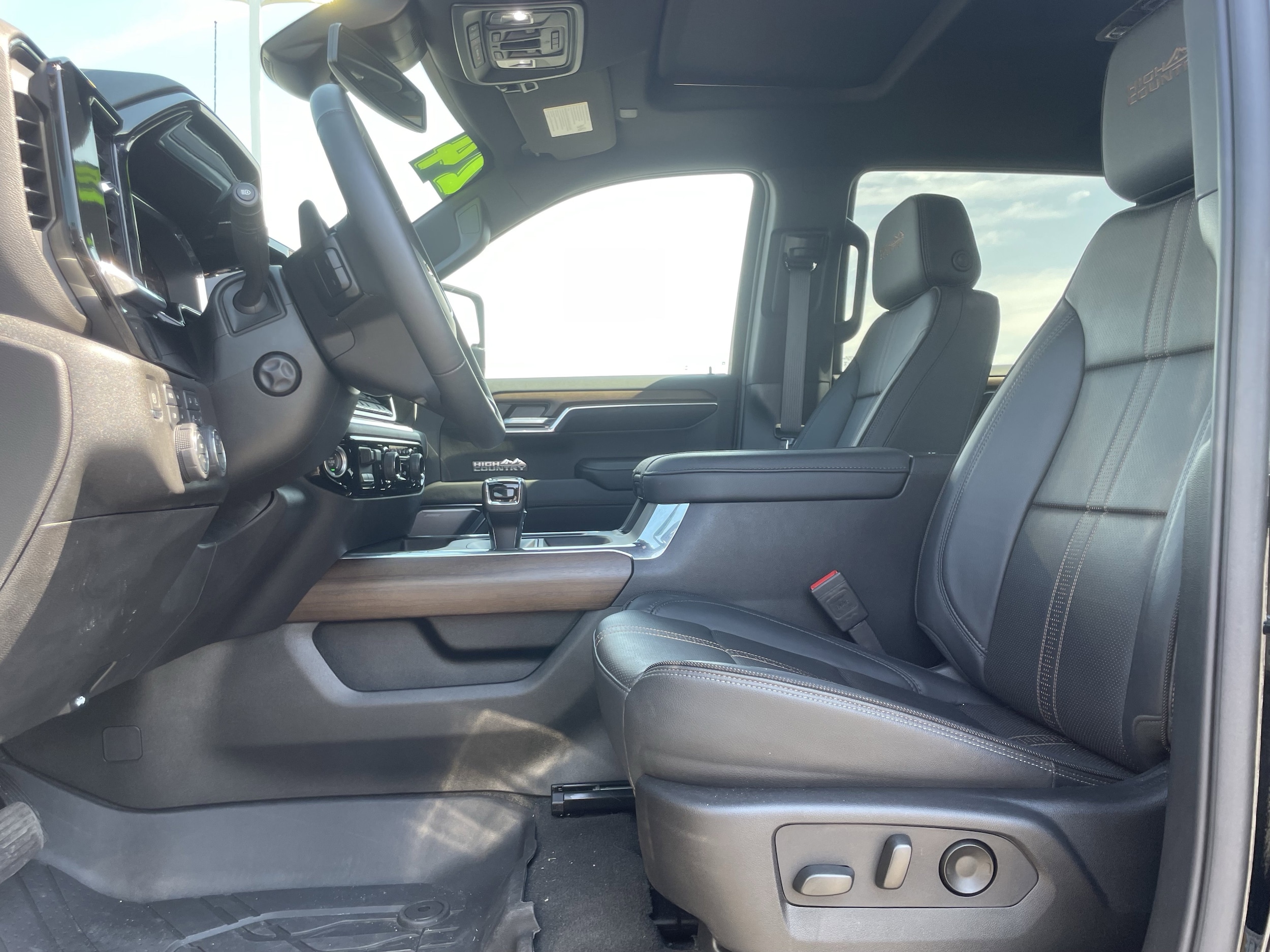 2024 Chevrolet Silverado 1500 High Country - Photo 12