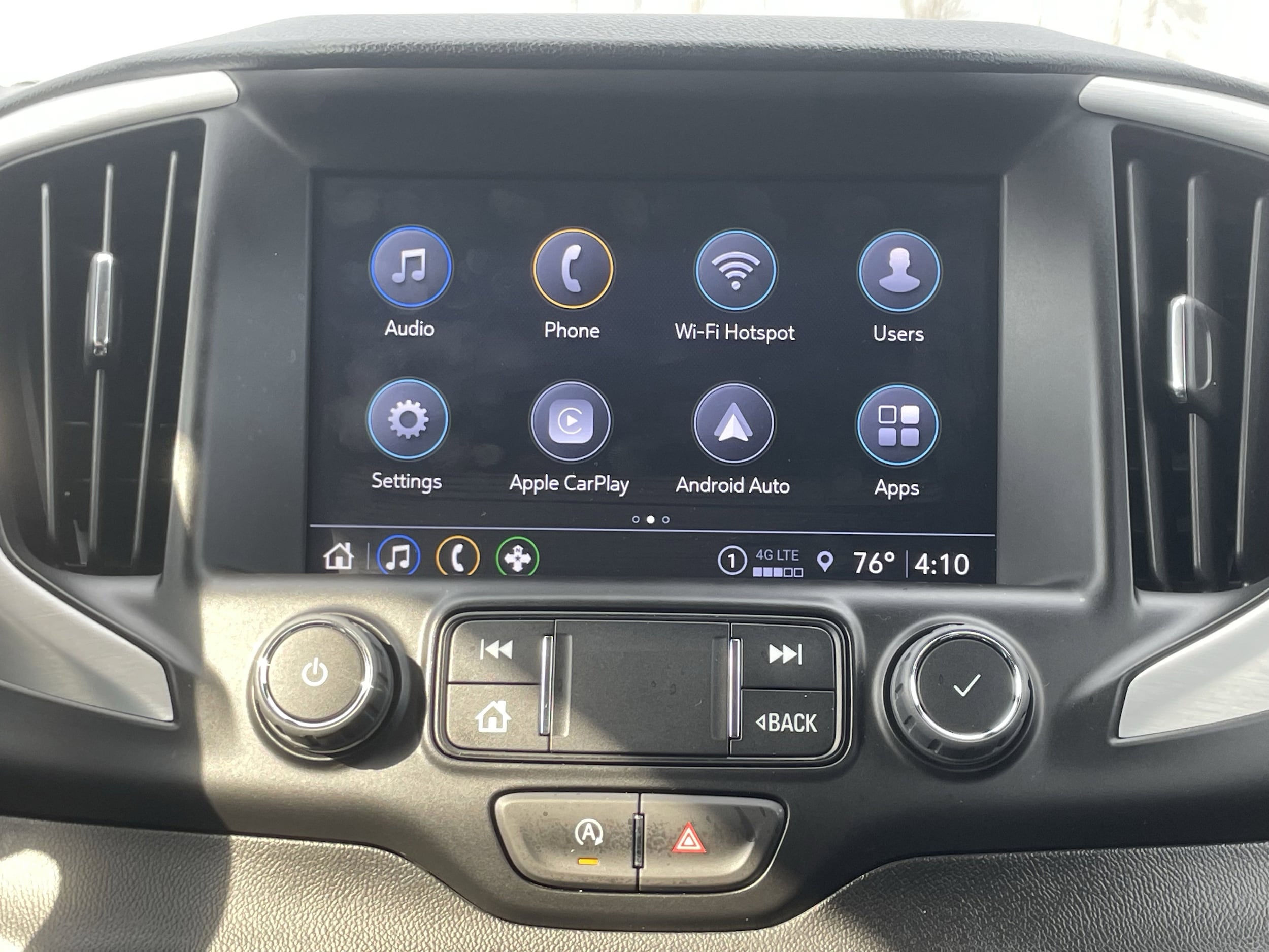 2024 GMC Terrain SLT - Photo 24