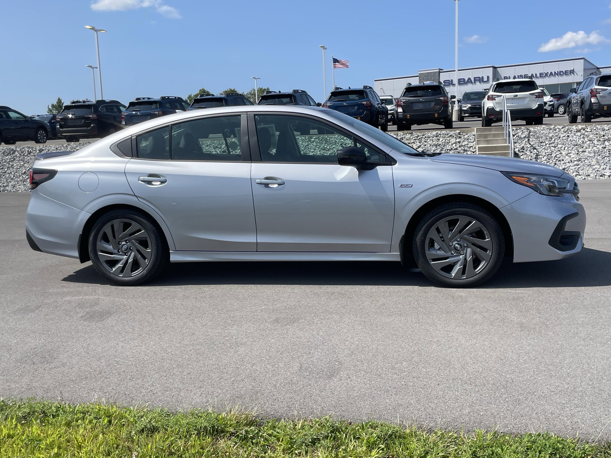 2025 Subaru Legacy Sport photo 2