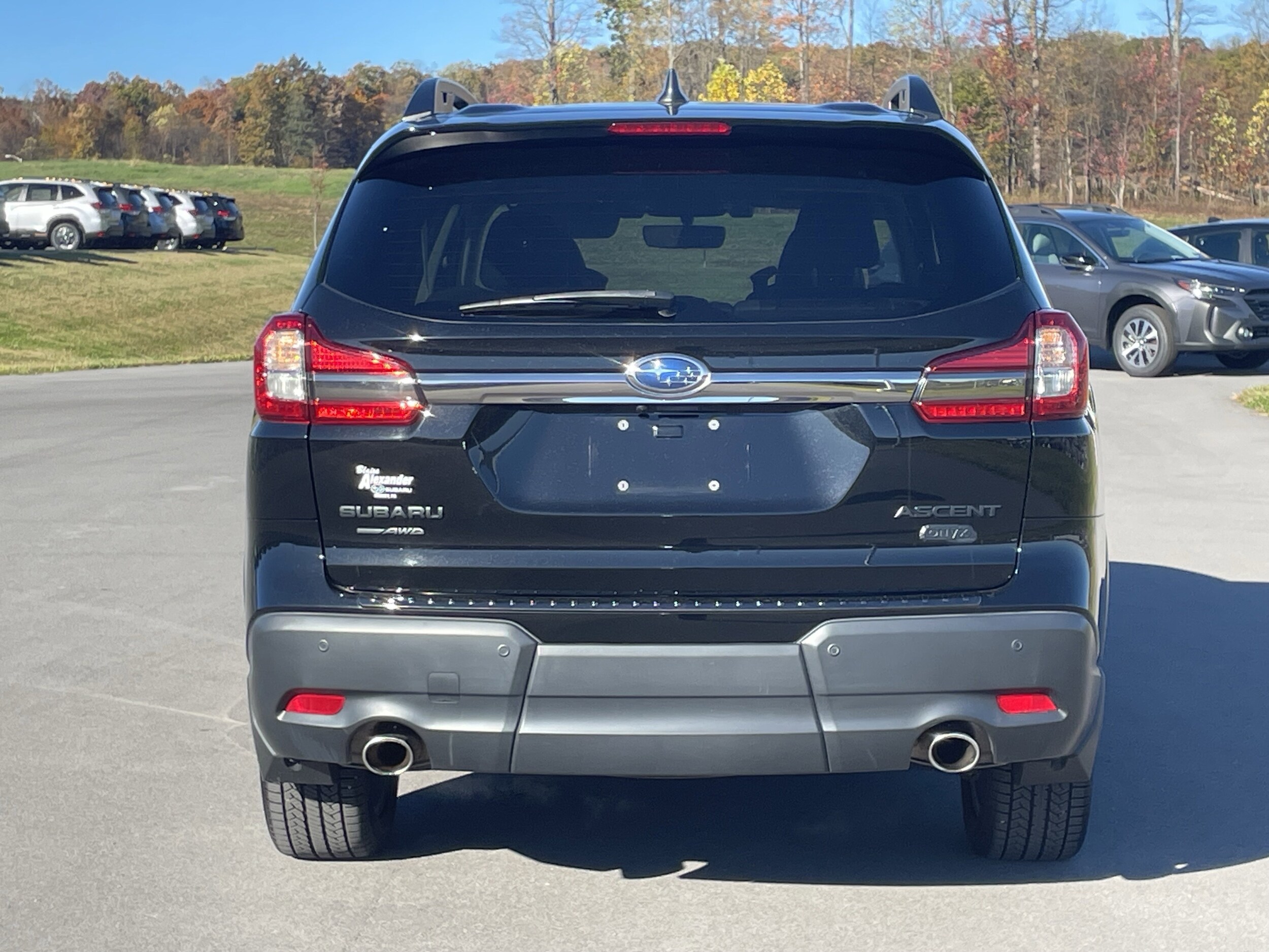 2022 Subaru Ascent Onyx Edition photo 3
