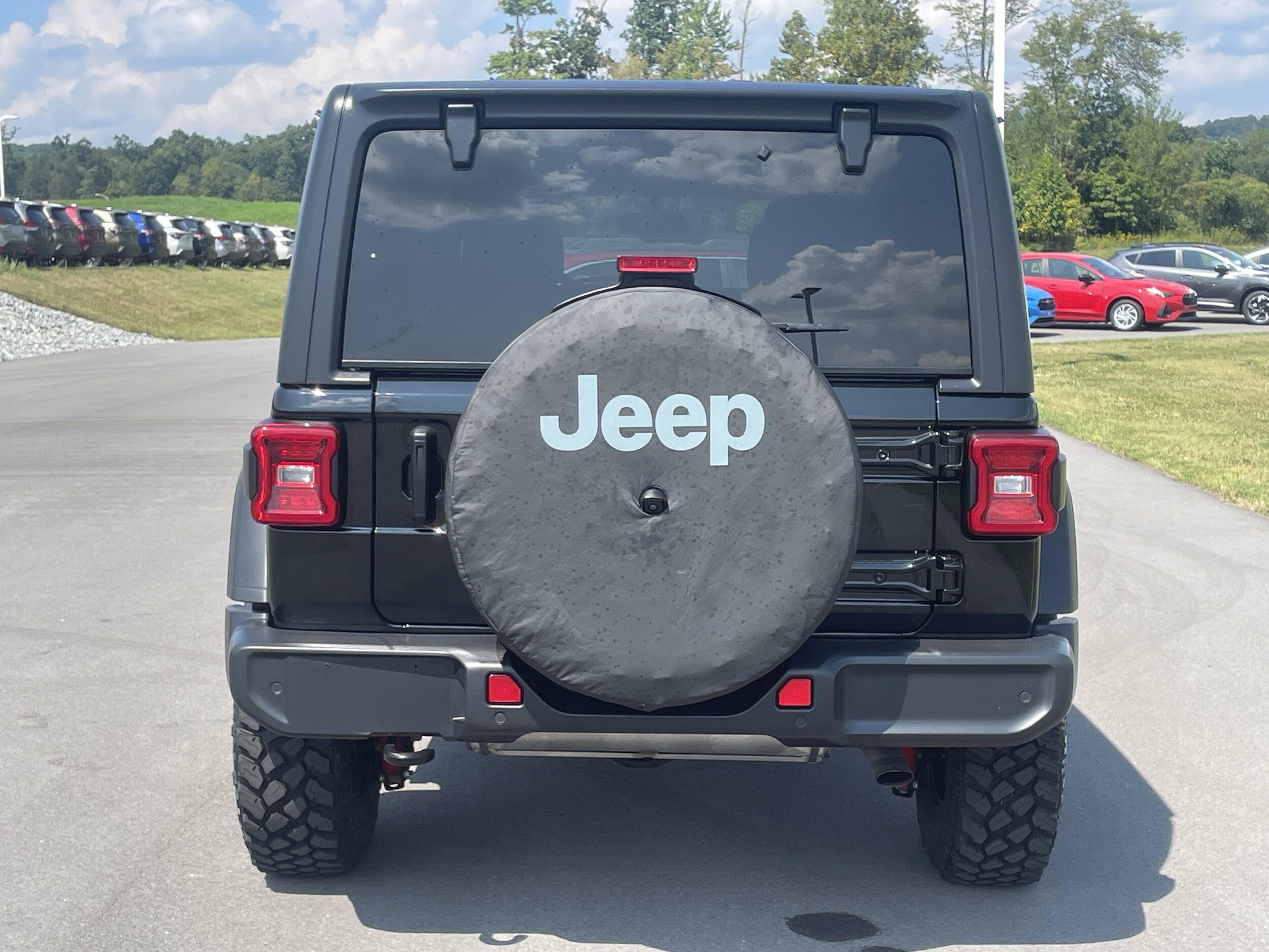 2021 Jeep Wrangler Unlimited Sport Willys photo 4