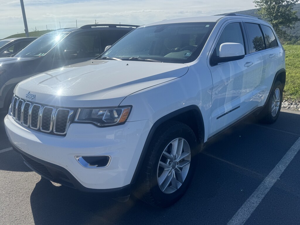 Used 2017 Jeep Grand Cherokee Laredo 4x4 SUV
