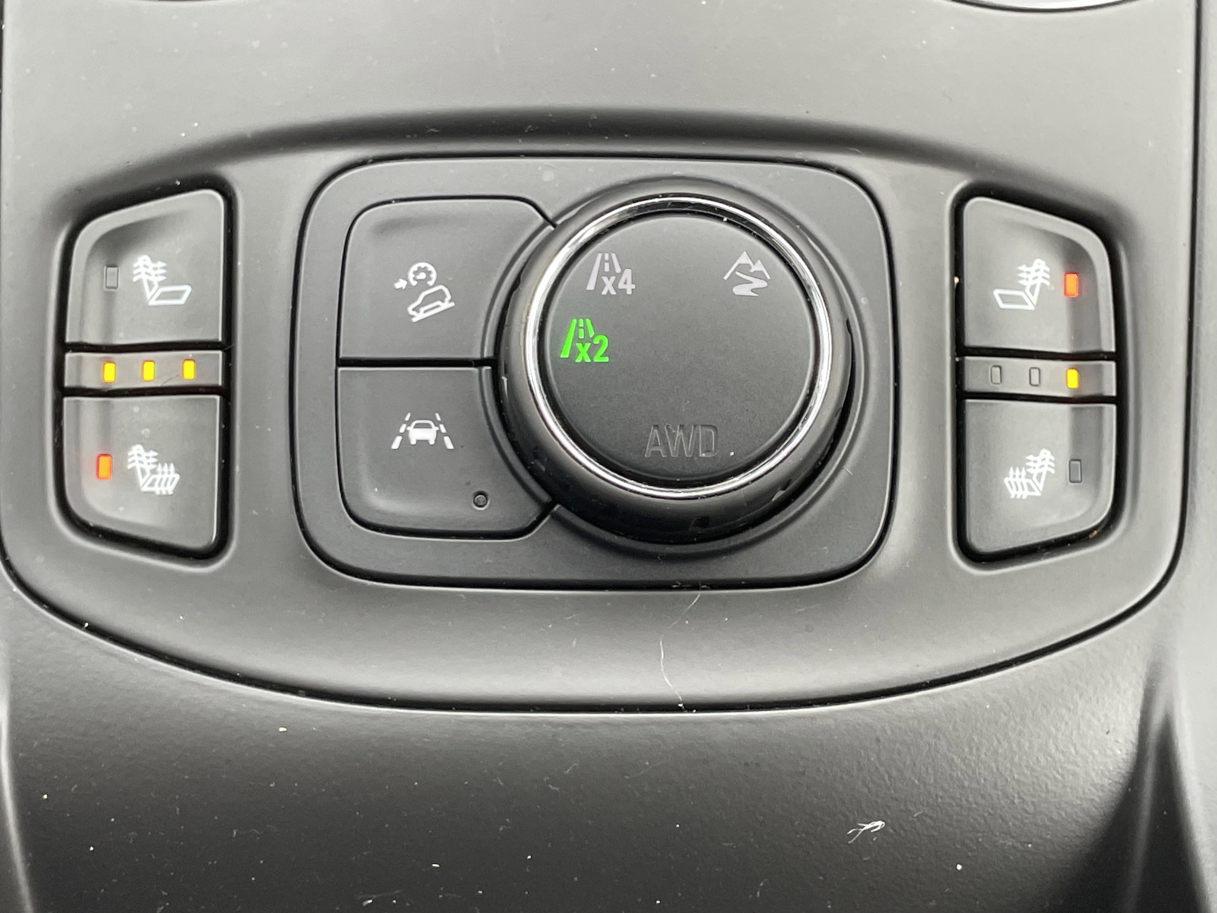 2024 GMC Terrain SLT - Photo 28