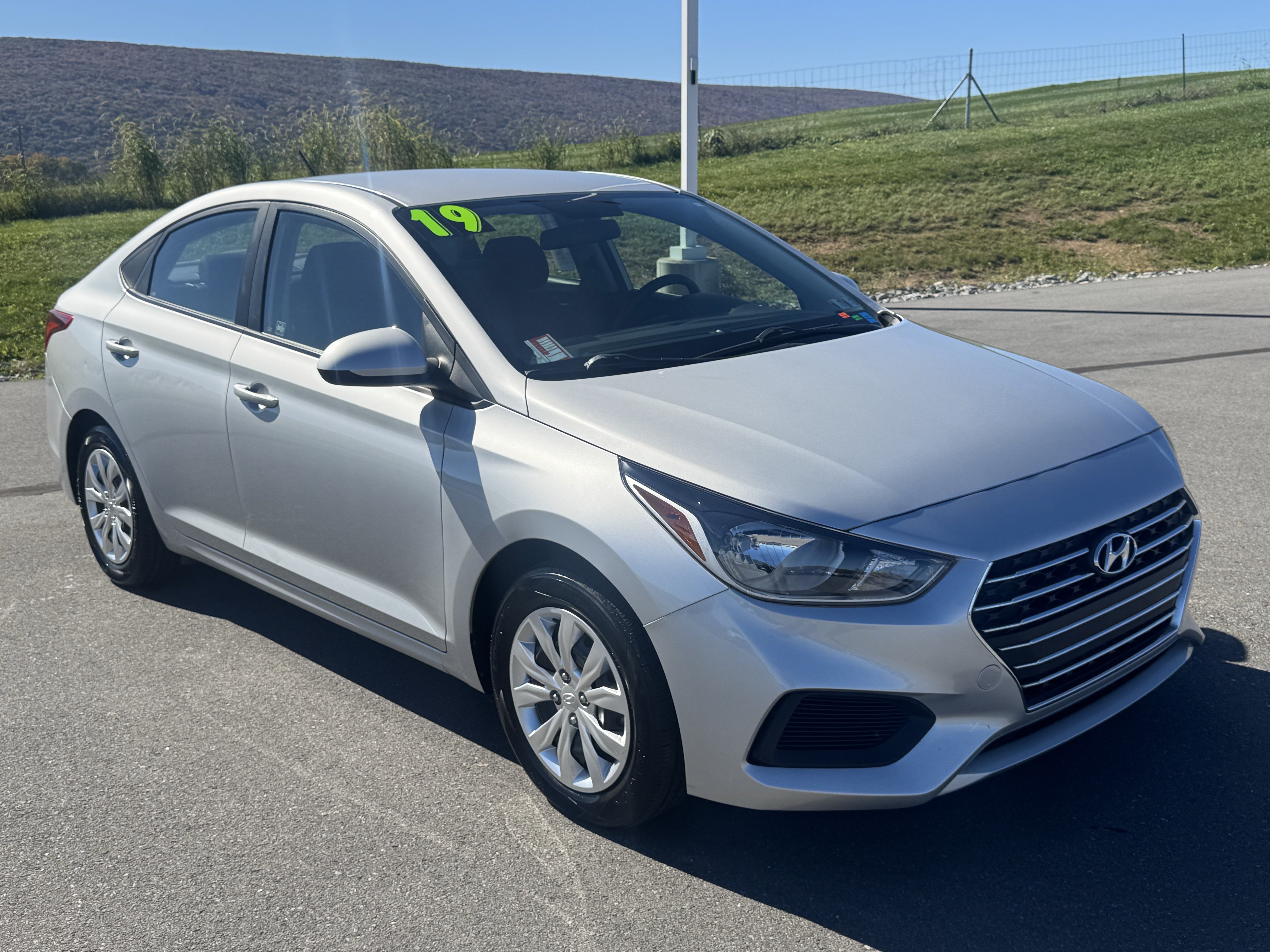 2019 Hyundai Accent SE