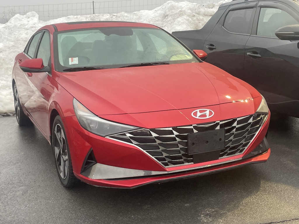 Used 2022 Hyundai Elantra Limited Sedan