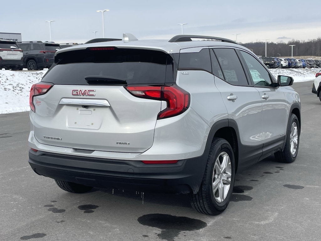 Used 2020 GMC Terrain SLE SUV