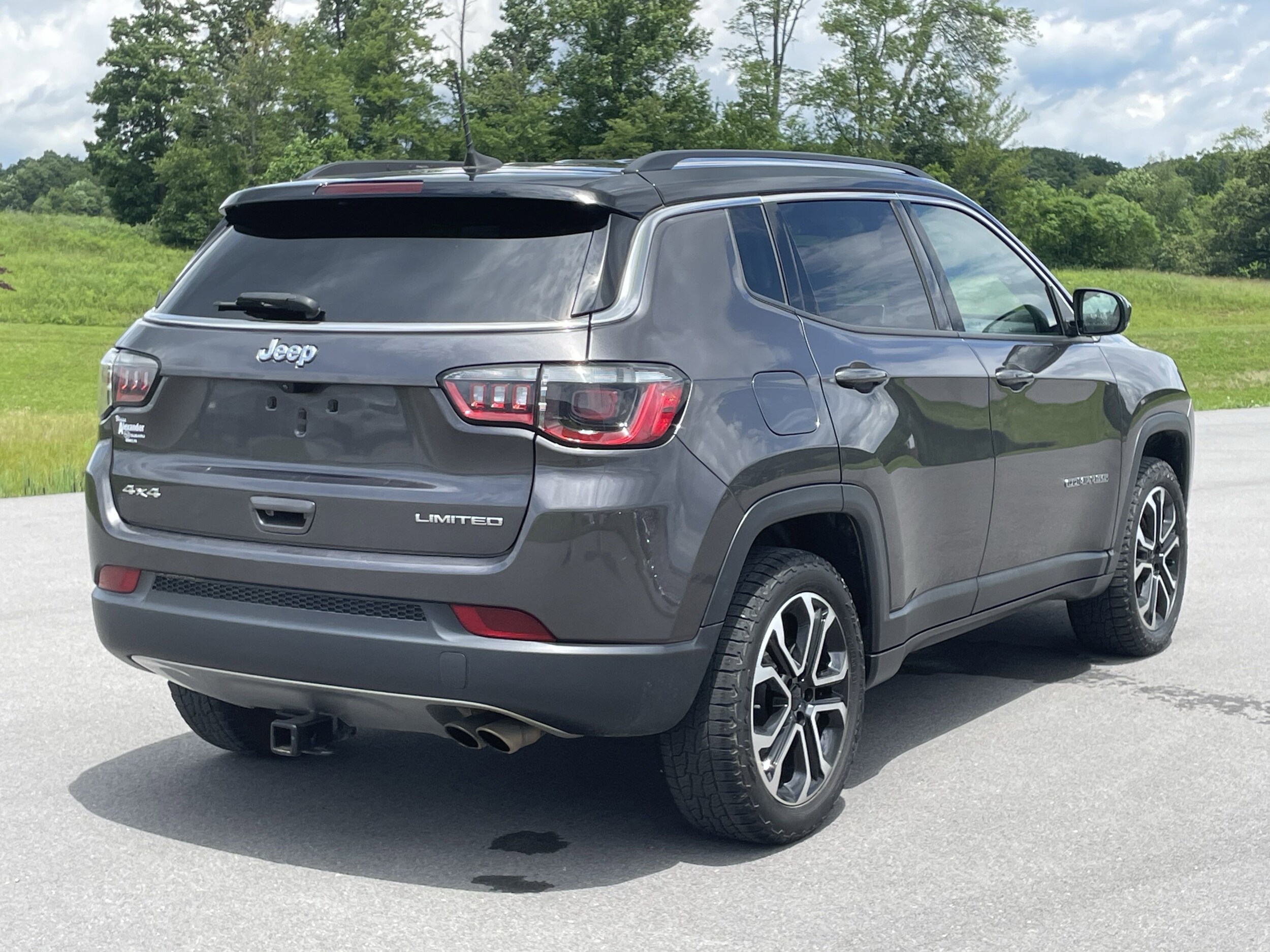 2022 Jeep Compass Limited photo 3