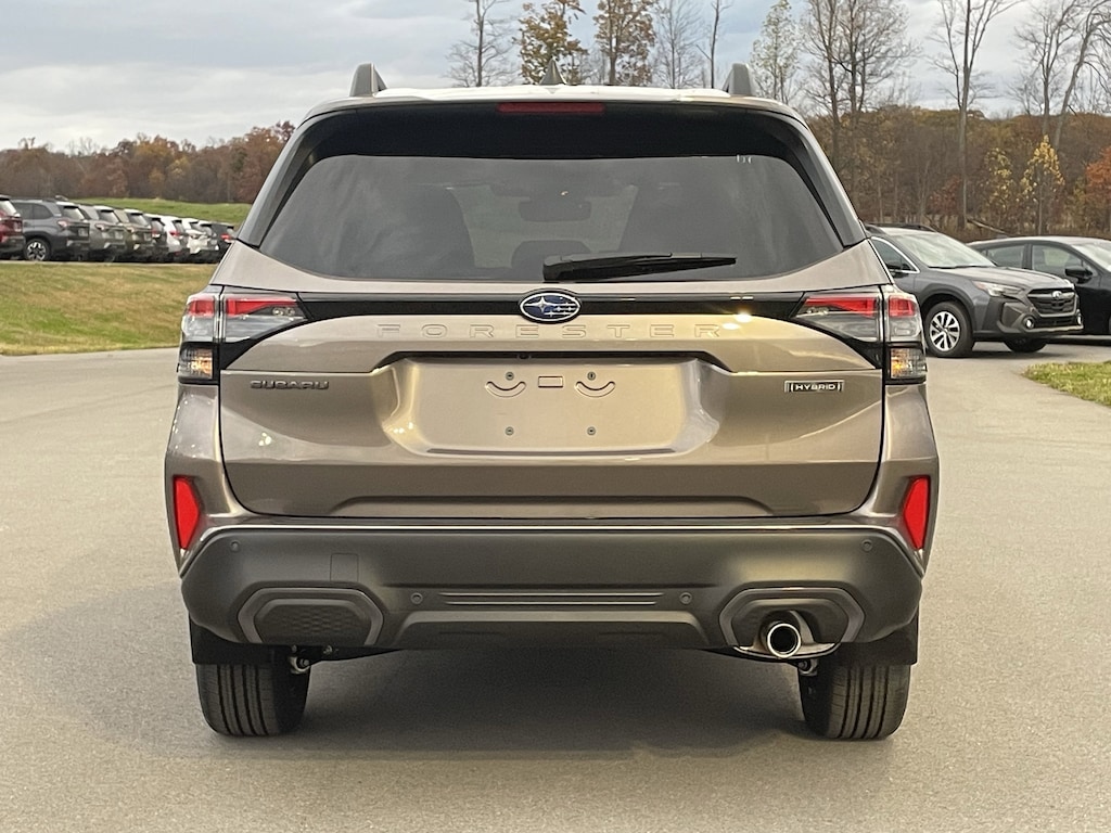 New 2025 Subaru Forester Hybrid Limited SUV