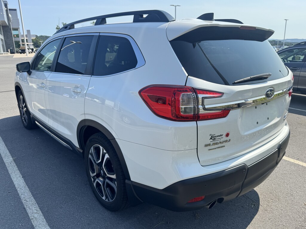 Used 2023 Subaru Ascent Limited 7-Passenger SUV