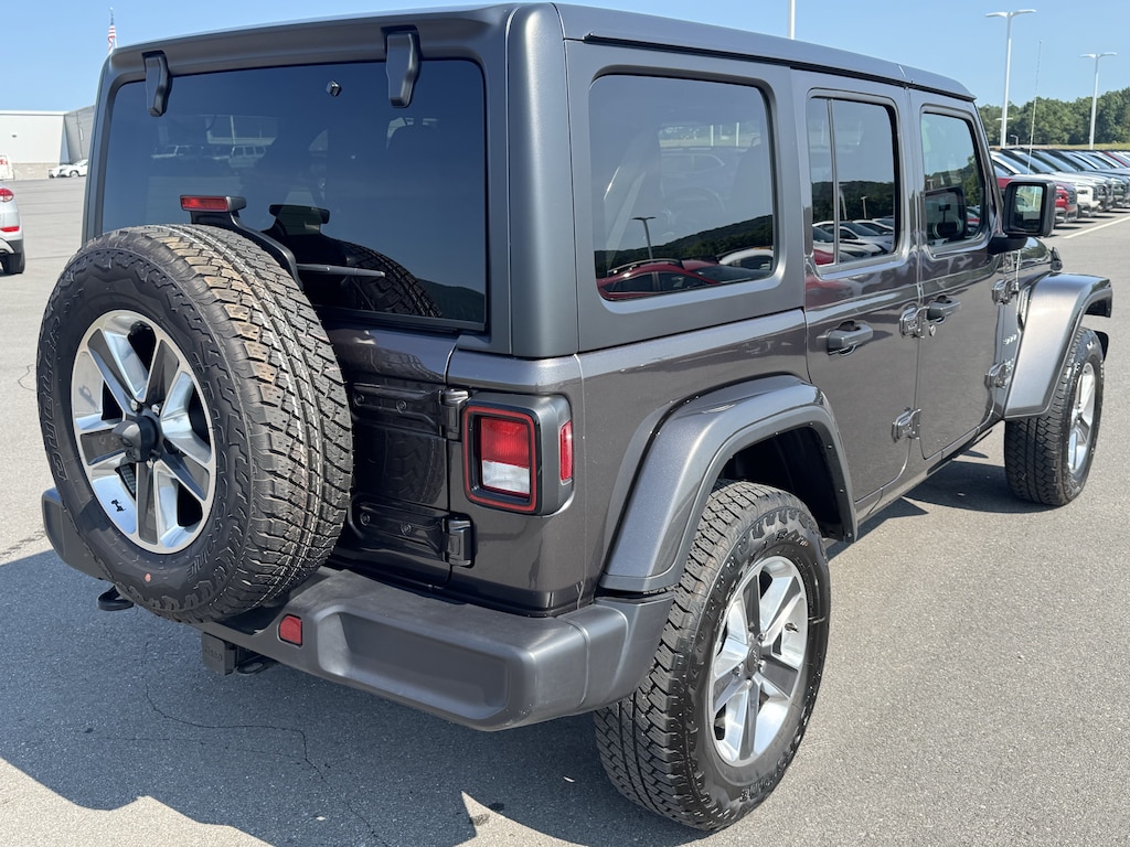 Used 2021 Jeep Wrangler Unlimited Sahara SUV